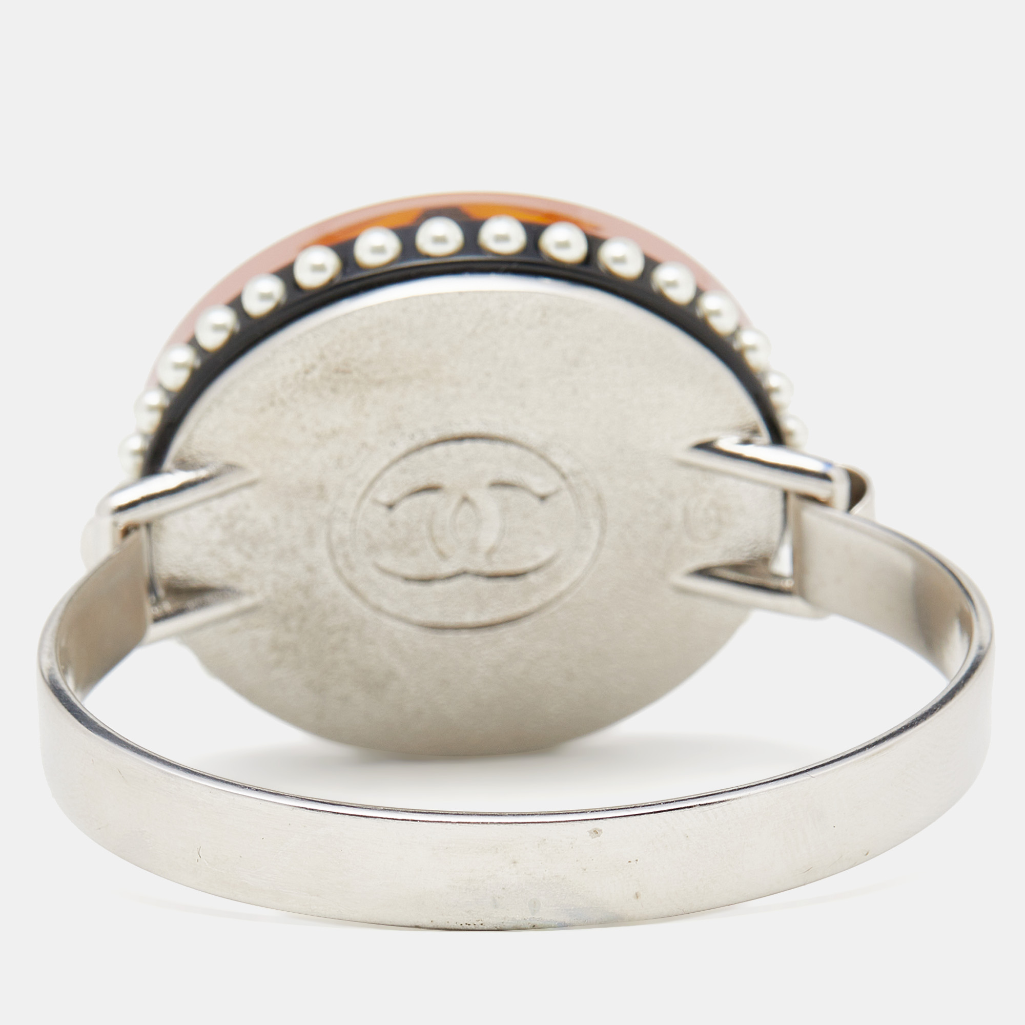 

Chanel Pink Emoji Face Crystal Resin Faux Pearl Silver Tone Bracelet