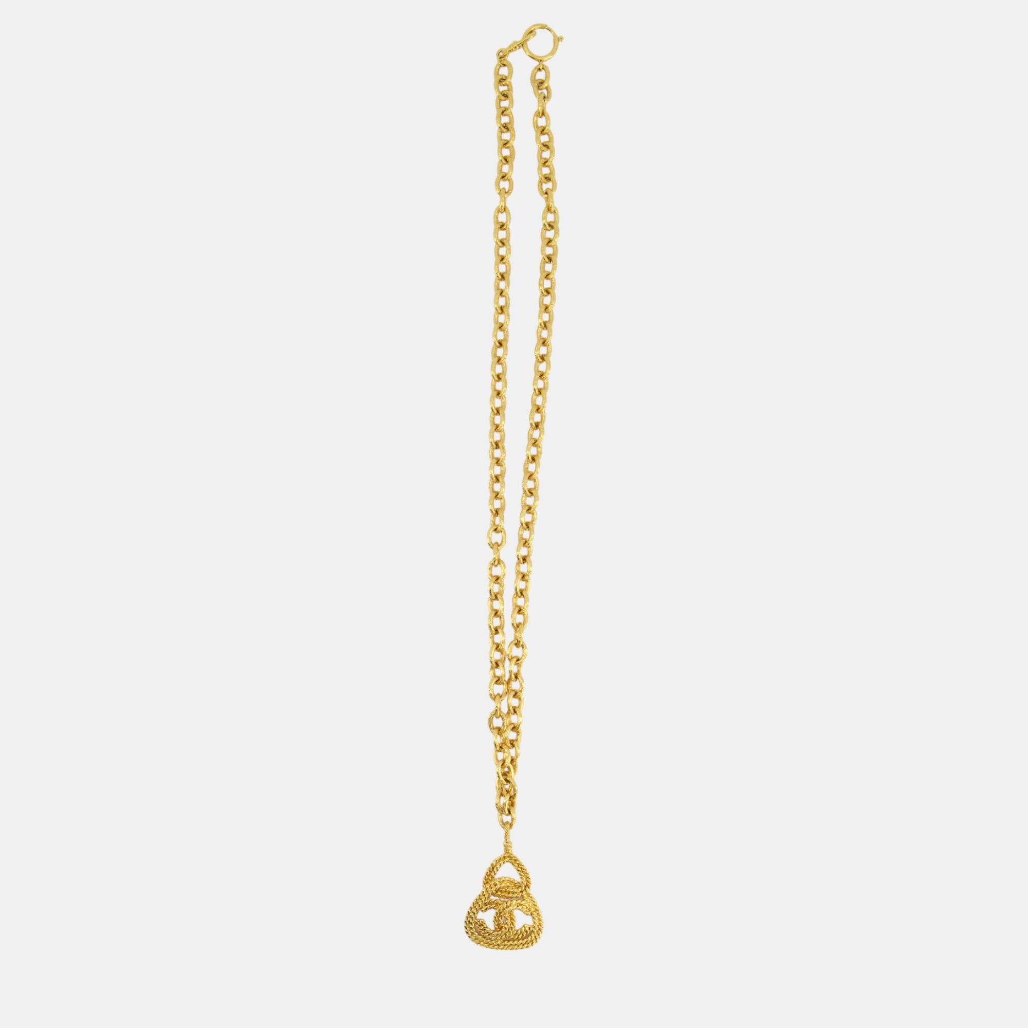 

Chanel Vintage Gold CC Pendant Necklace