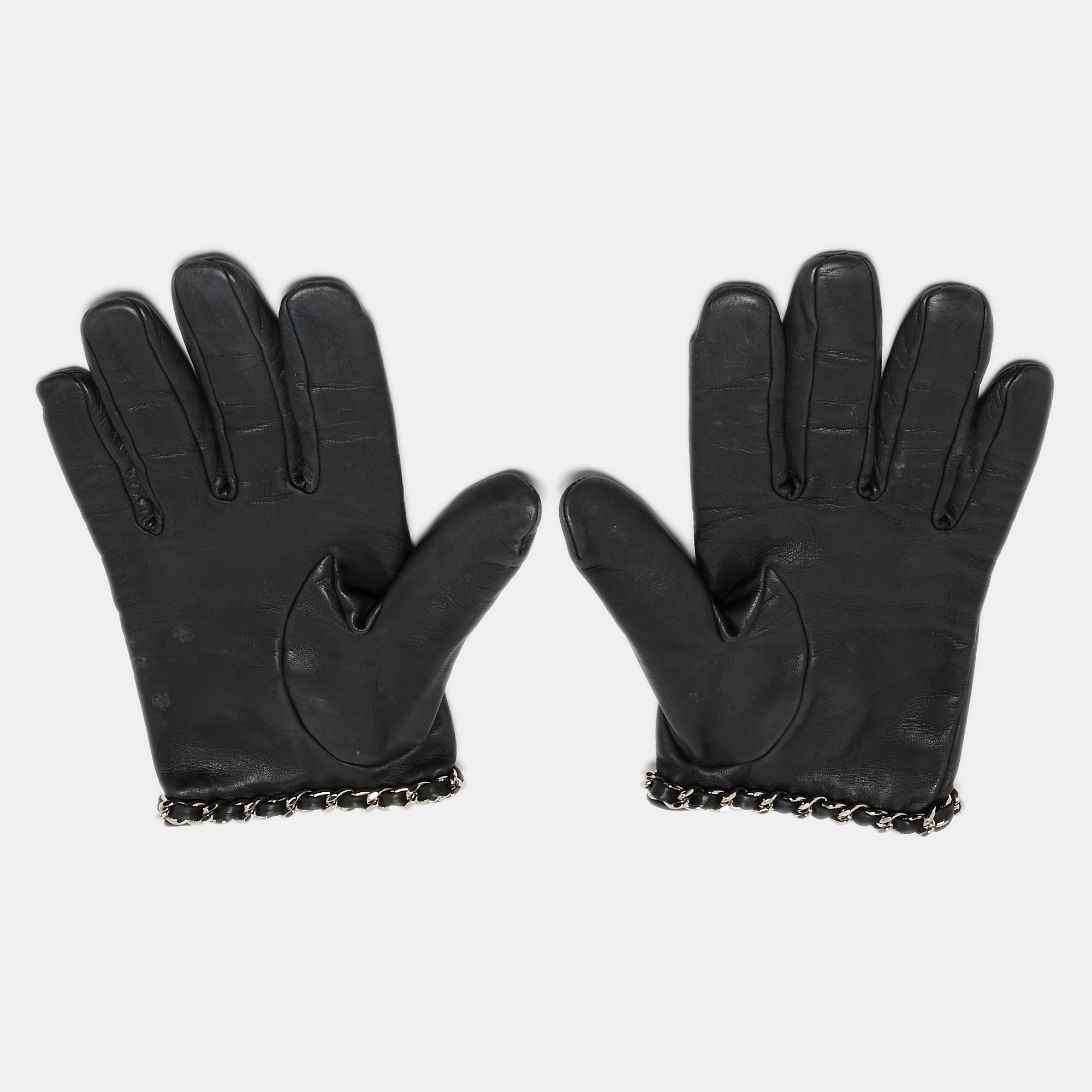 

Chanel Black Leather Chain CC Gloves Size