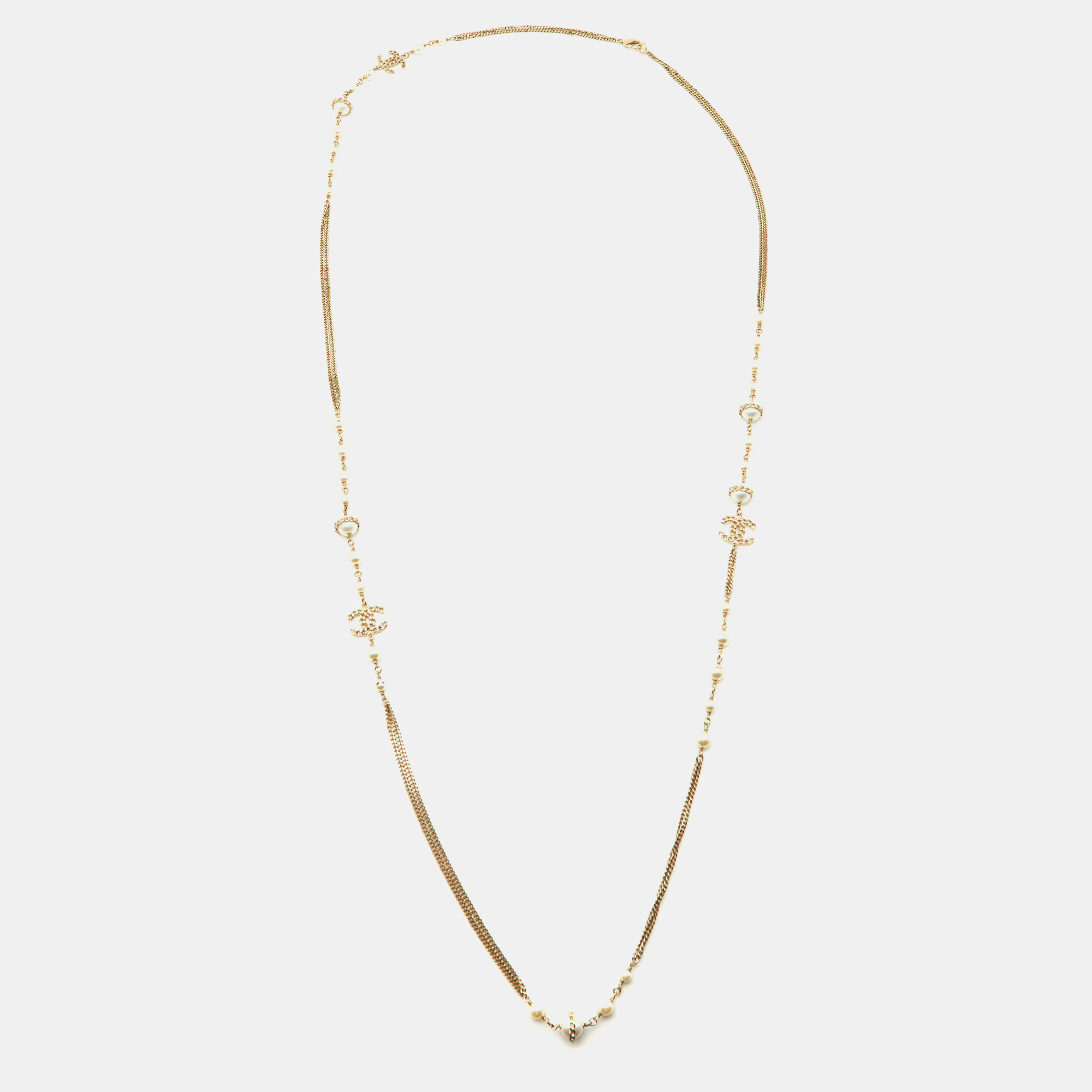 Pre-owned Chanel Cc Faux Pearl Gold Tone Chain Link Long Station Necklace