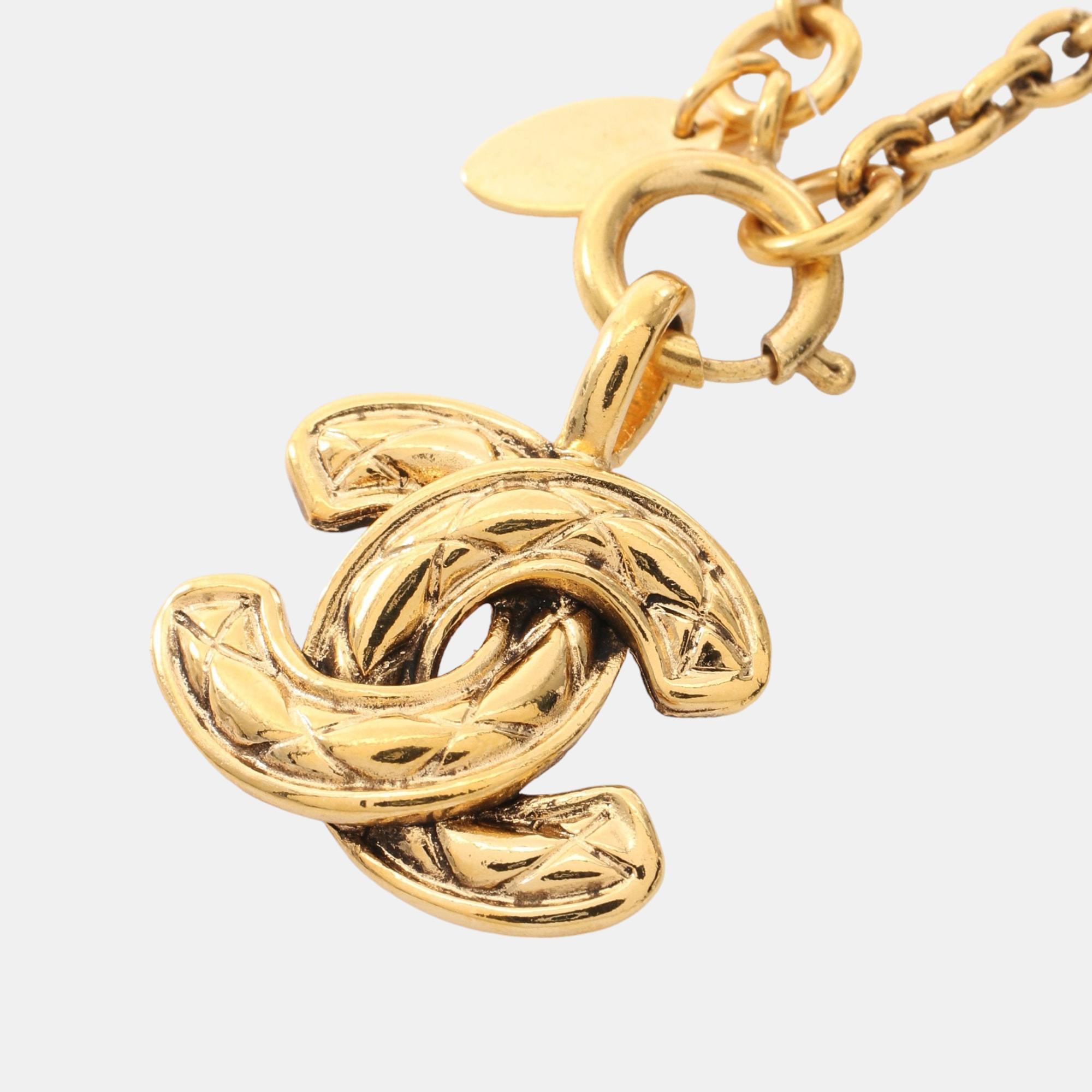 

Chanel Matelasse Coco mark Necklace GP Gold Vintage