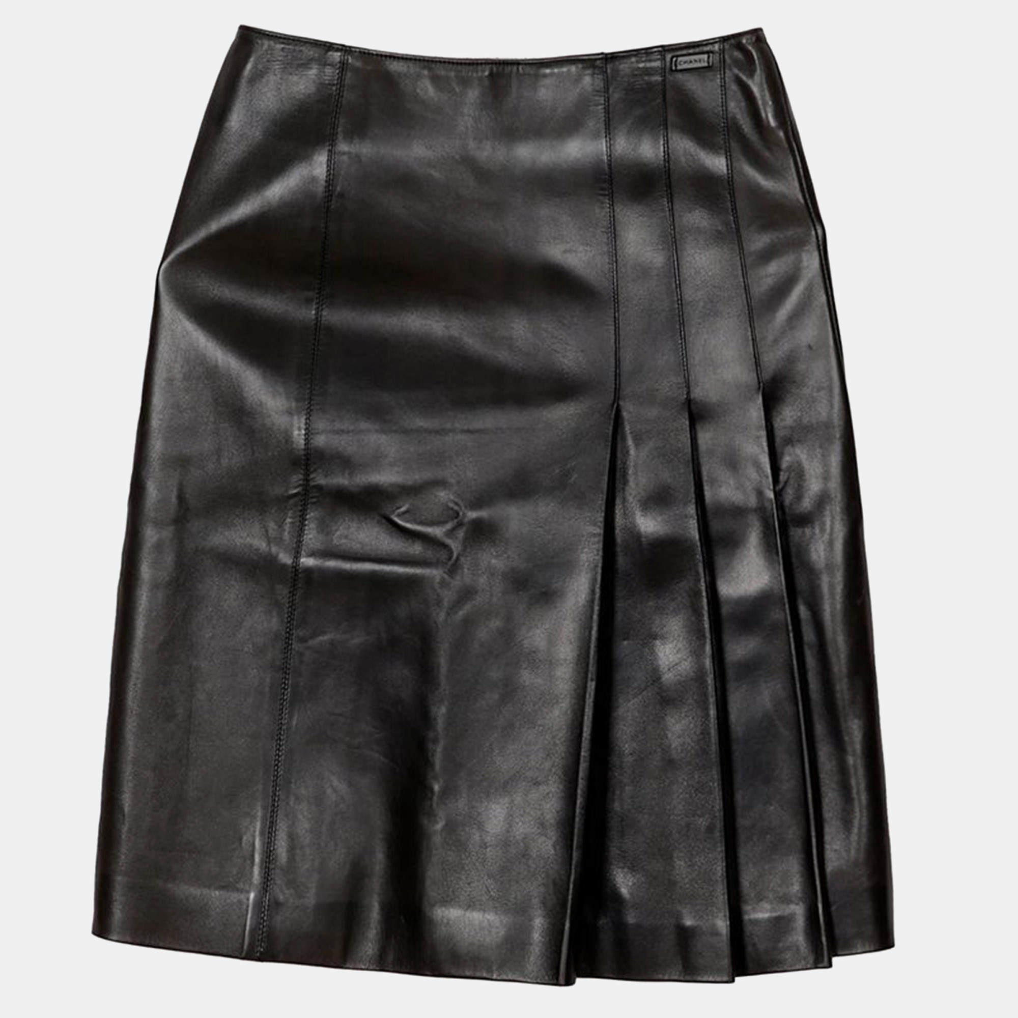 

Chanel Black Lambskin Side Flare Skirt Size