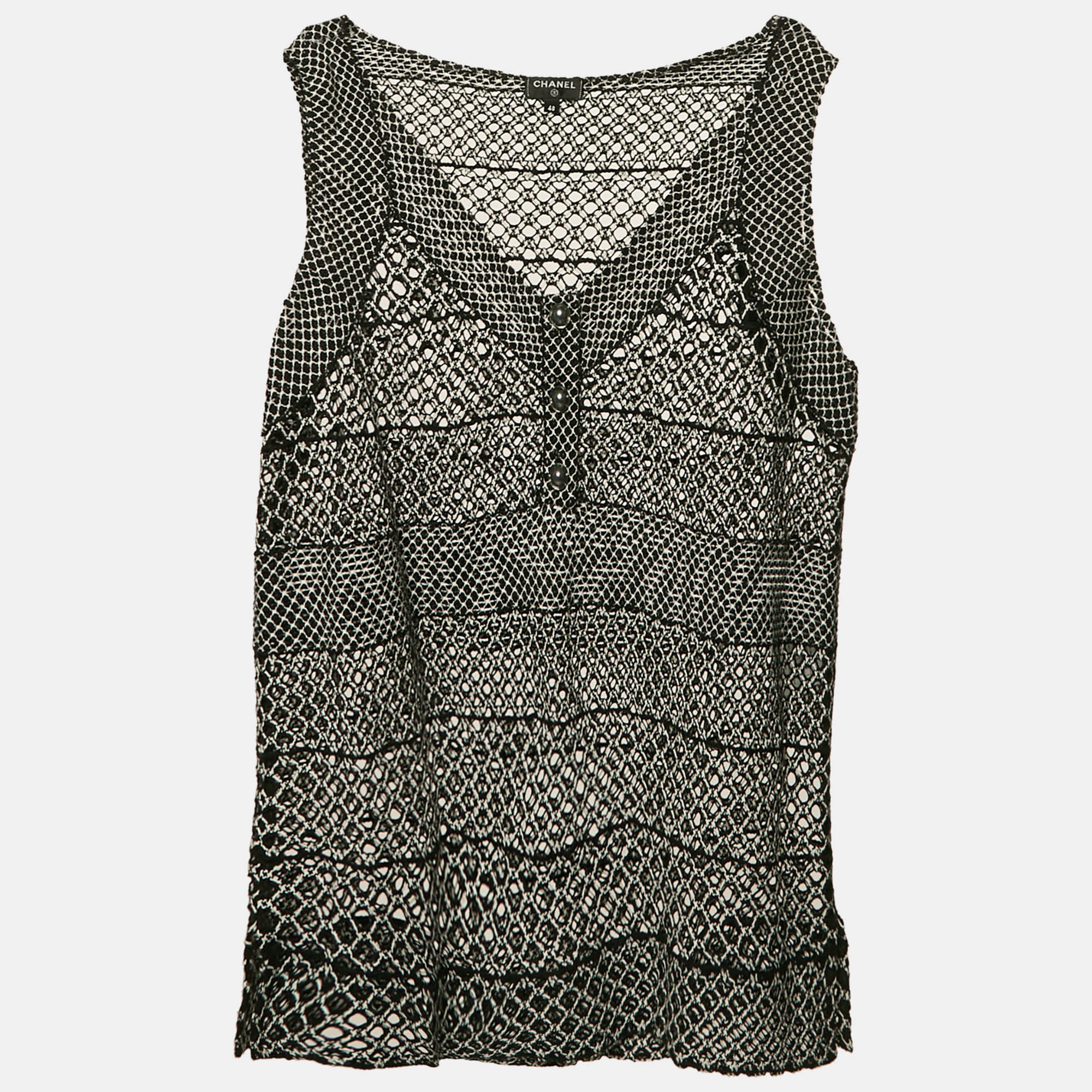 

Chanel Black/White Guipure Lace Sleeveless Top XL