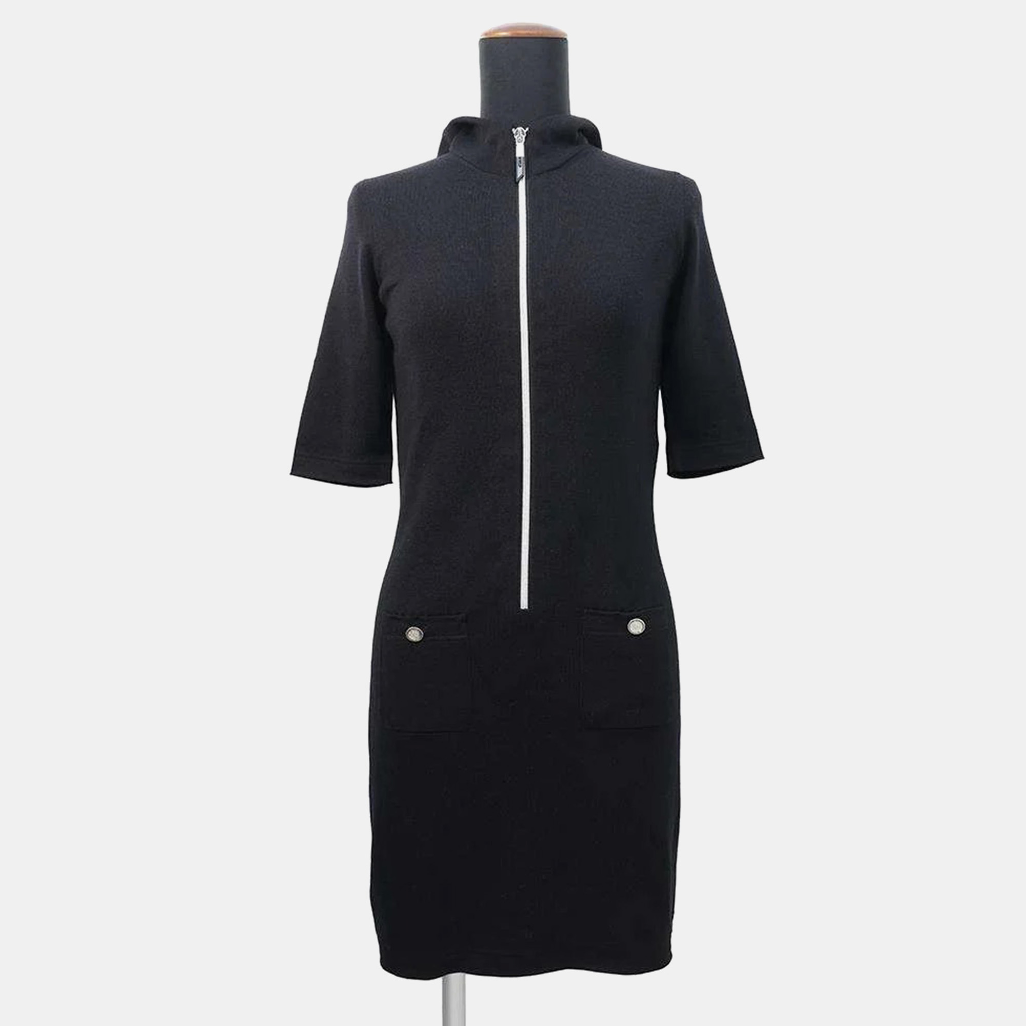

Chanel Cc Logobutton Dress Size  Black Cotton70% Cashmere30%