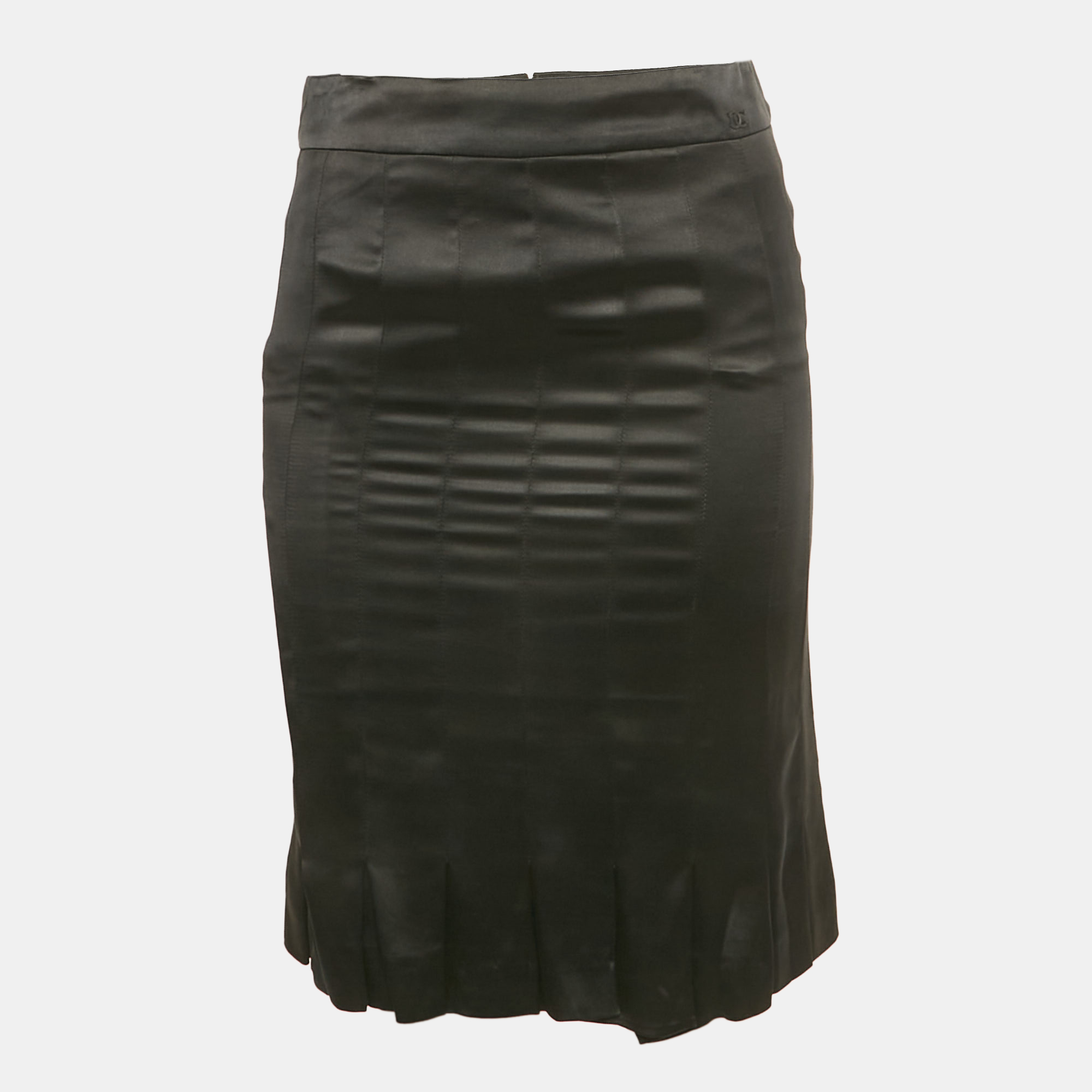 

Chanel Black Satin Flounce Knee-Length Skirt S