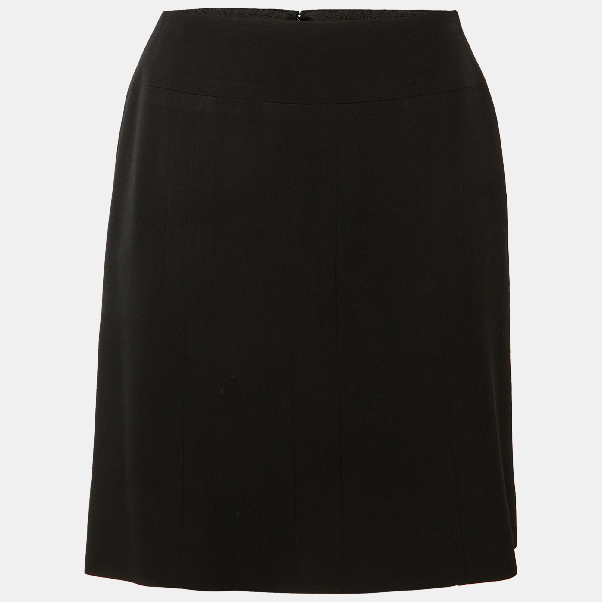 

Chanel Black Wool Mini Skirt M