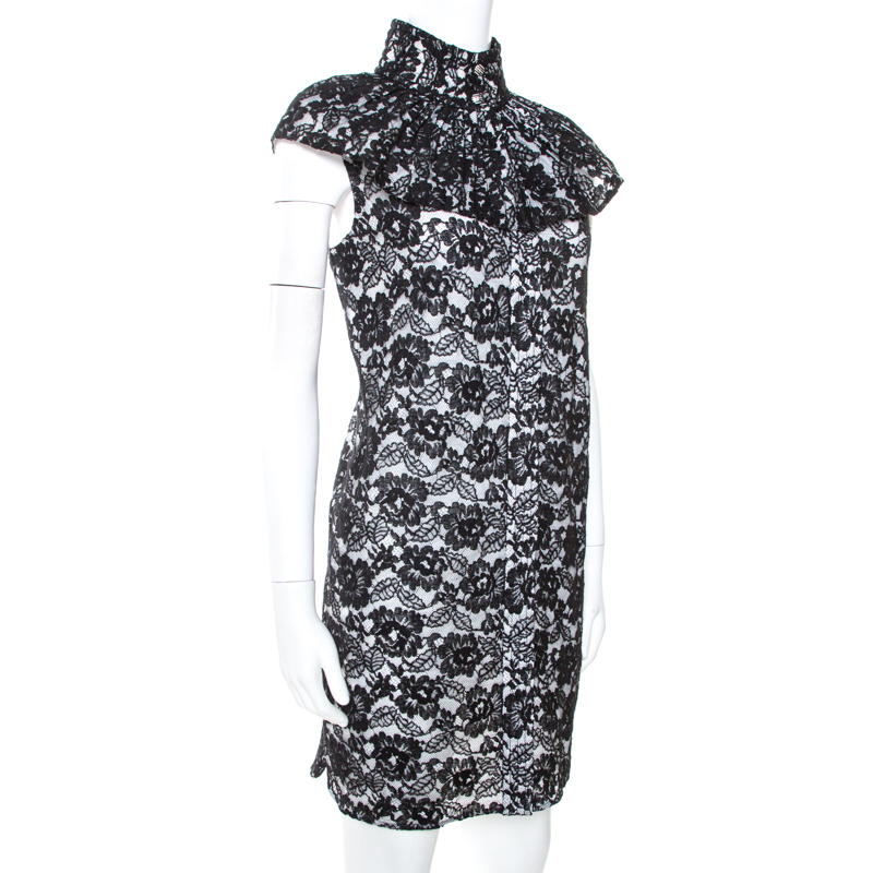 

Chanel Black Cotton Lace Sleeveless Shift Dress