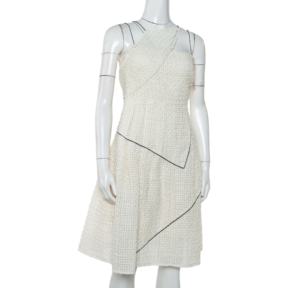 

Chanel White Lurex Tweed Contrast Trim Detail Sleeveless Mini Dress