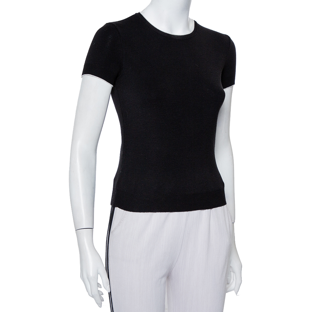 

Chanel Black Wool Knit Short Sleeve Crewneck T-Shirt