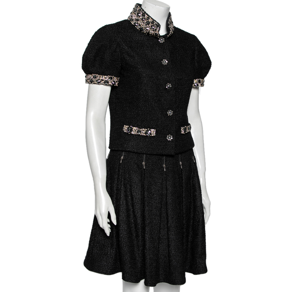 

Chanel Black Boucle Embellished Jacket & Zip Detailed Pleated Skirt Set /M