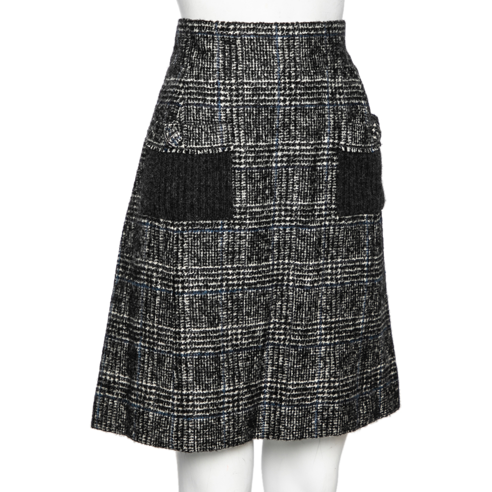 

Chanel Black Patterned Wool Mini Skirt