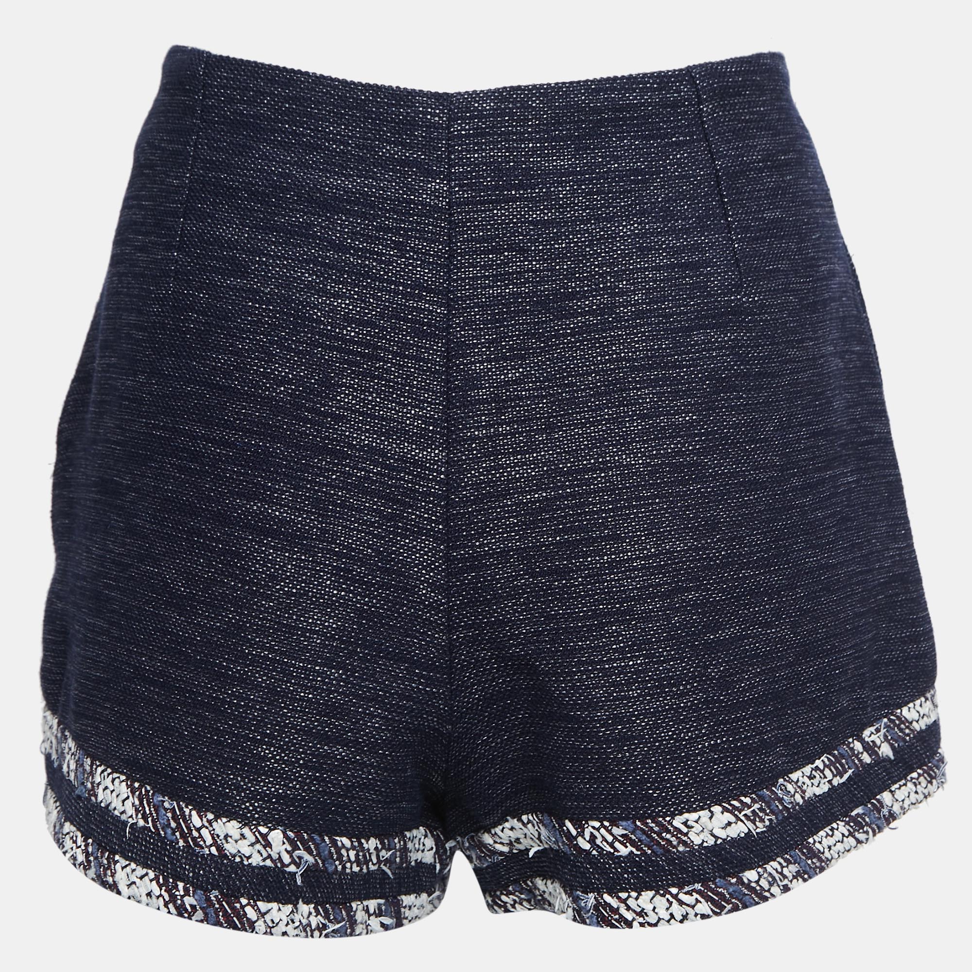 

Chanel Blue Tweed Shorts