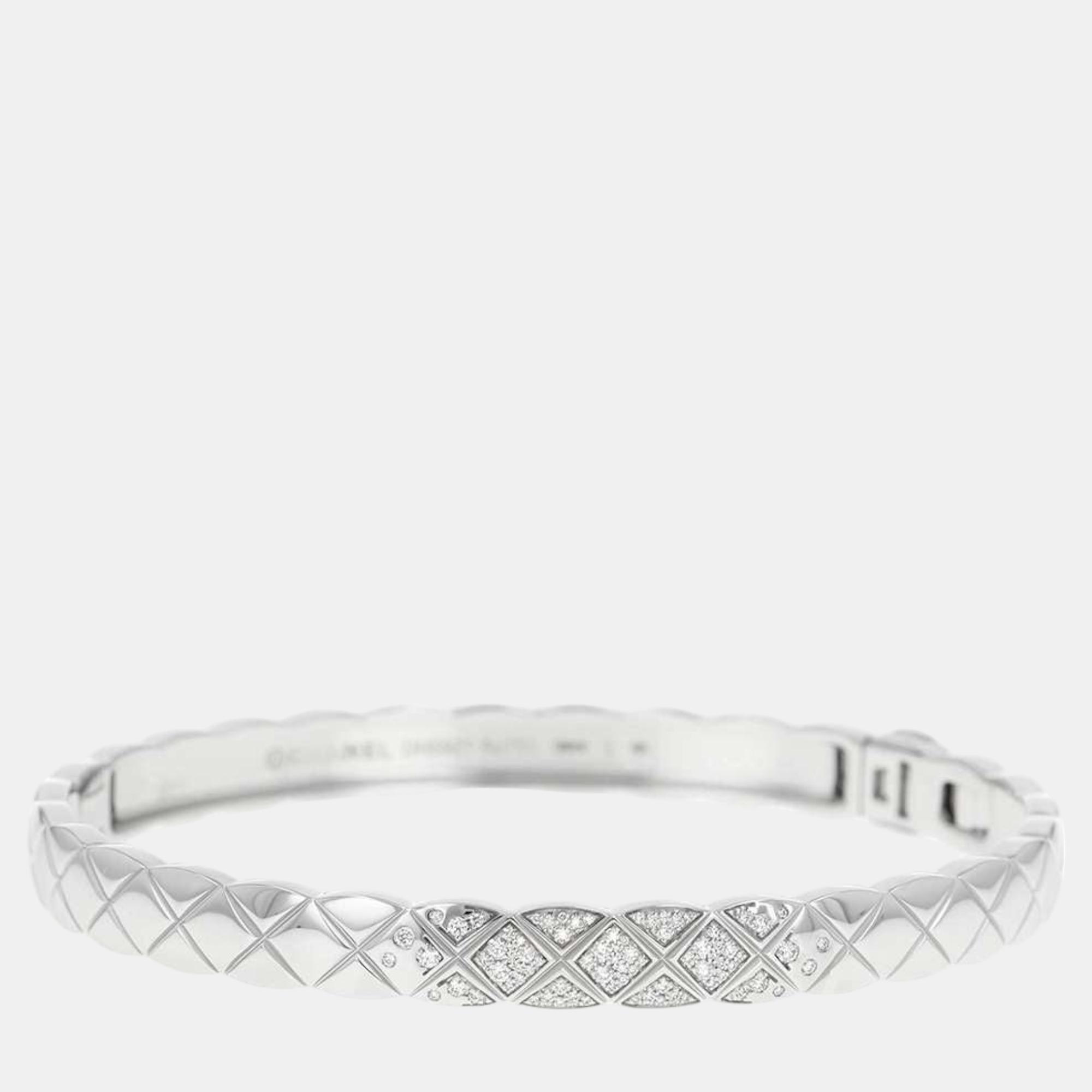 

Chanel 18K White Gold Coco Crush Collection Bracelet Size