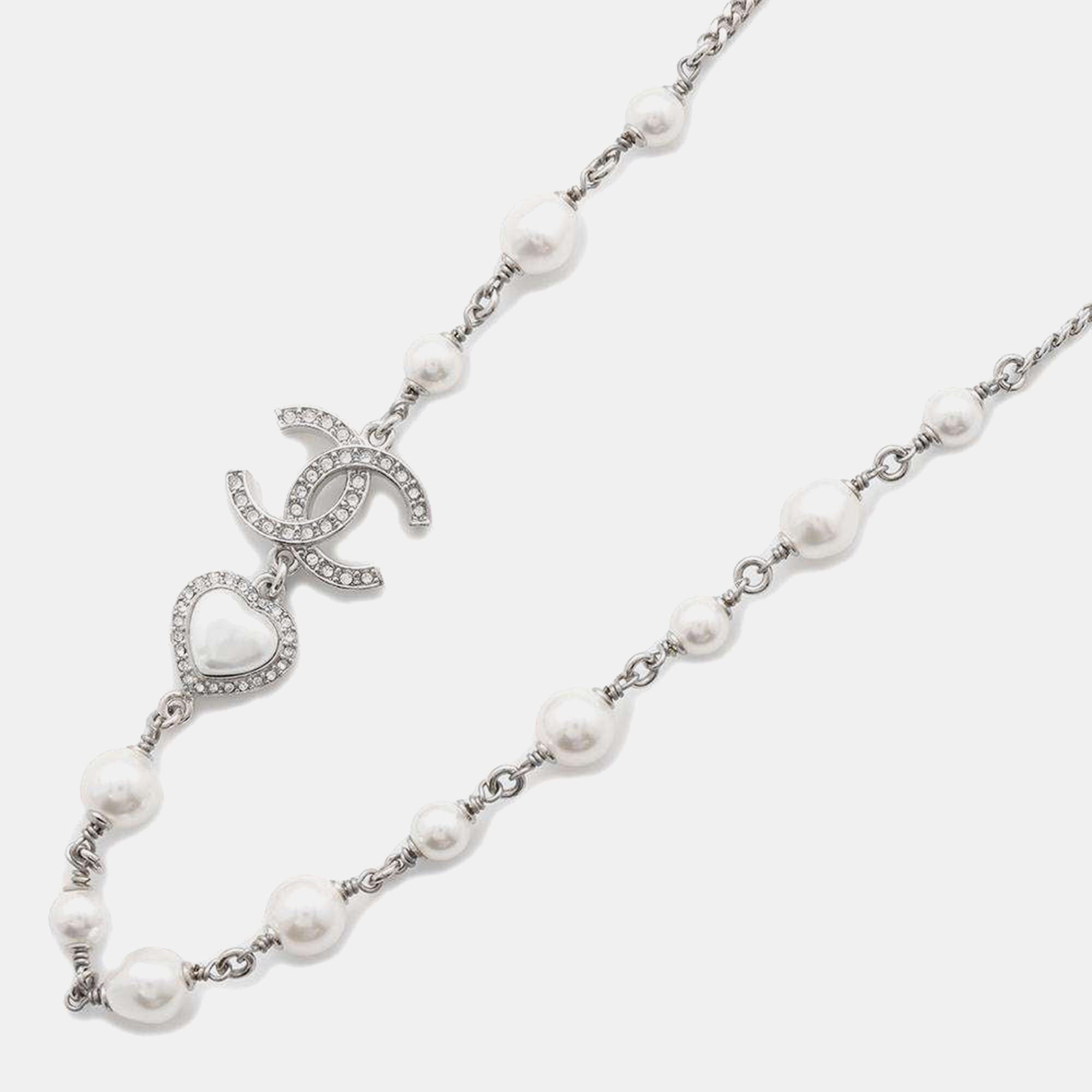 

Chanel Cc Logo Heart Necklace Silver Faux Pearl Rhinestone Metal