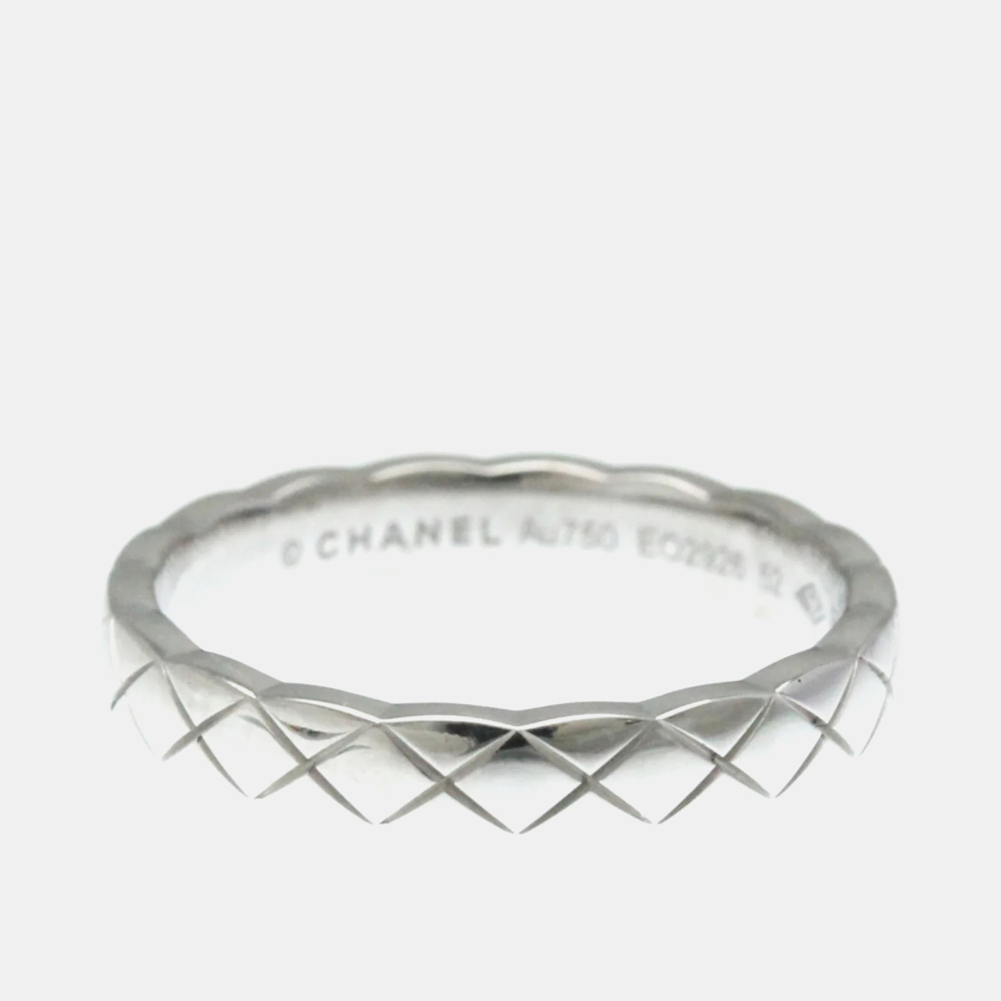 

Chanel Coco Crush Mini Model 18K White Gold Band Ring Size