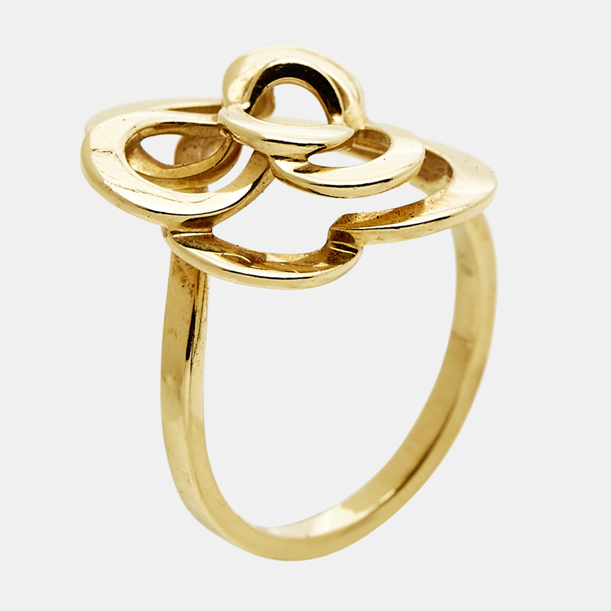 

Chanel Camelia 18k Yellow Gold Ring Size