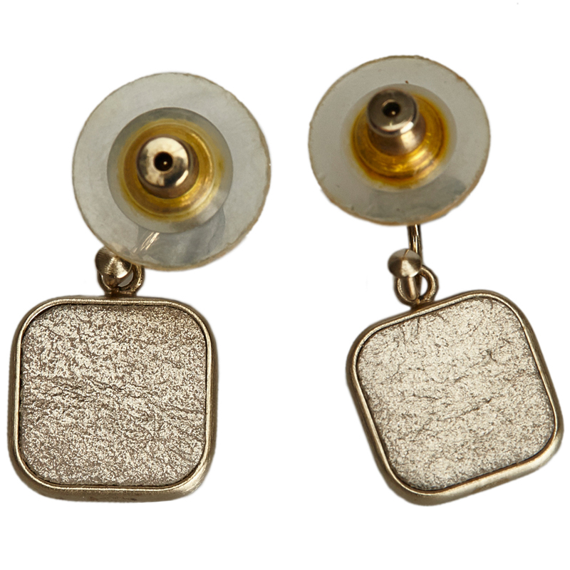 

Chanel CC Gold Tone Drop Earrings