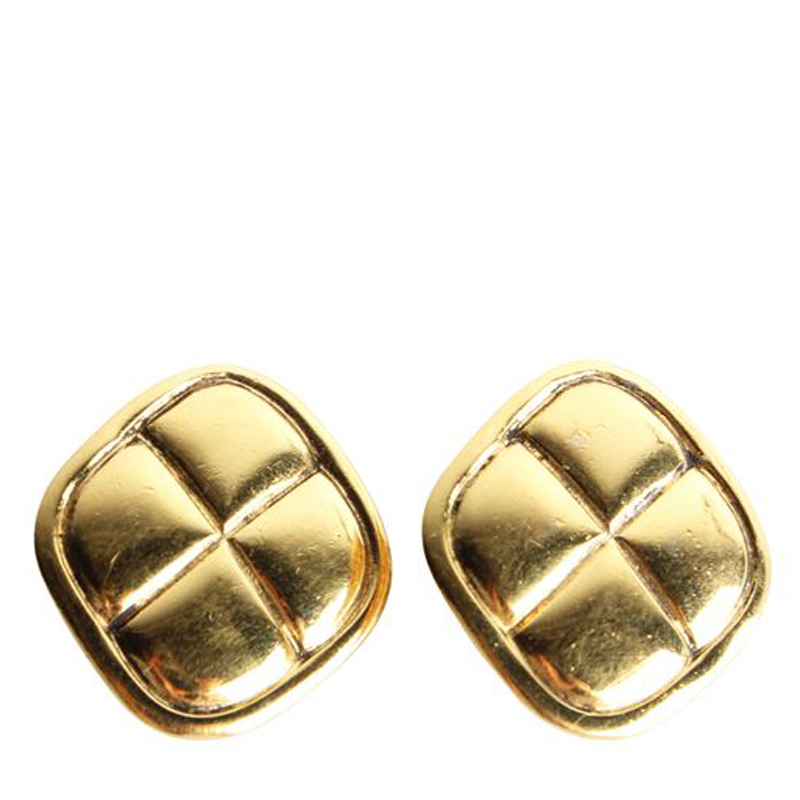 Pre-owned Chanel Gold Plated Metal Clip-on Earrings