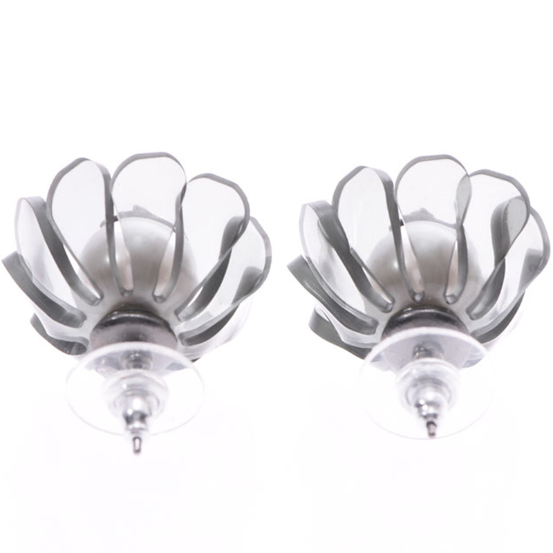 

Chanel Silver Faux Pearl Flower Motif Earrings
