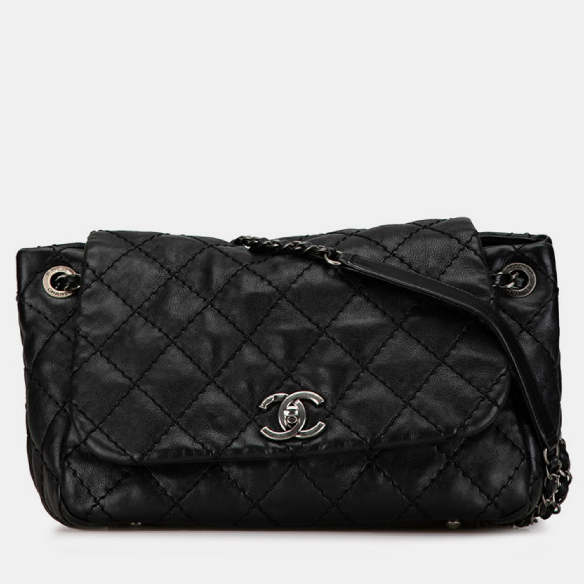 

Chanel Black Quilted Leather CC Crossbody Bag