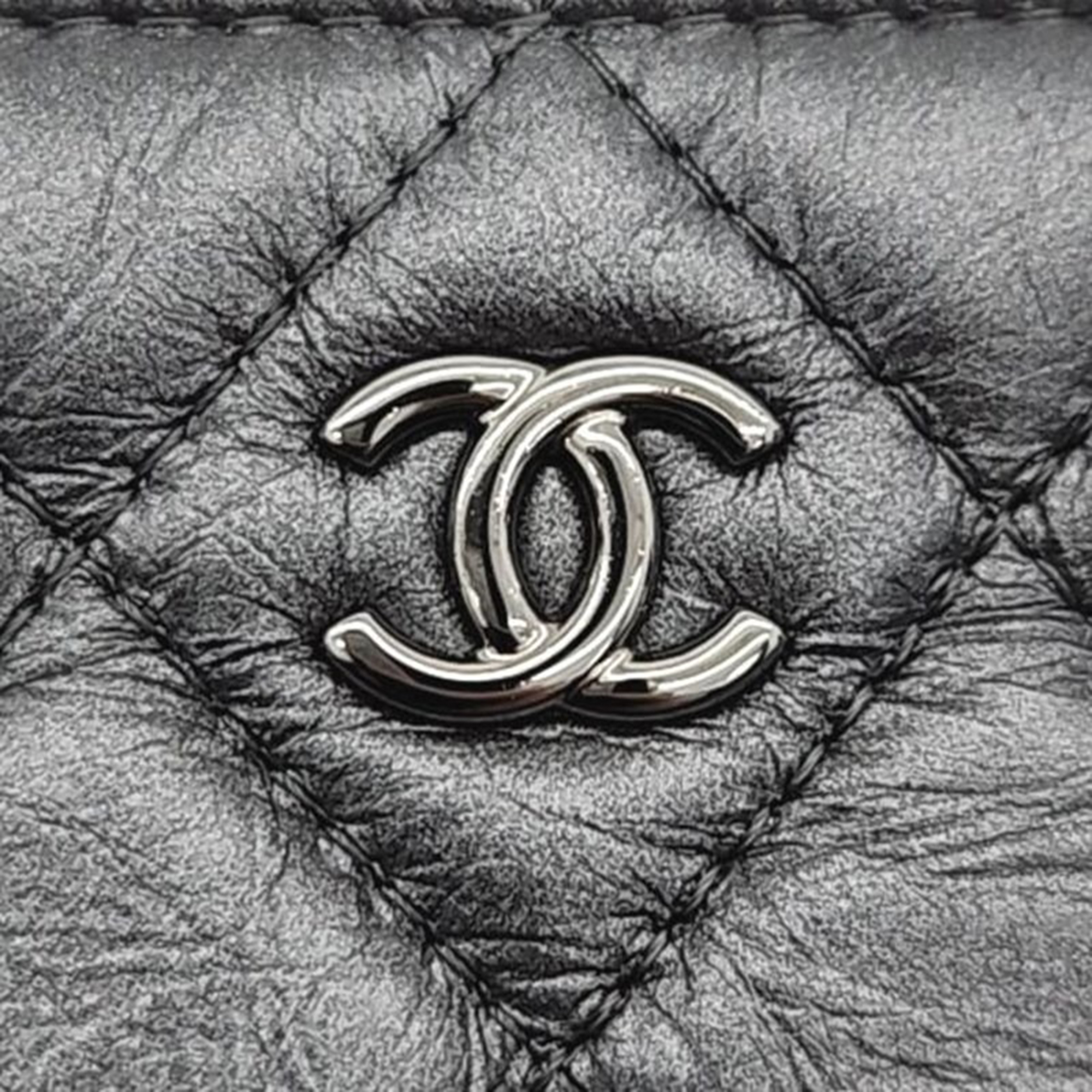 Chanel Silver leather Clutch Bag 