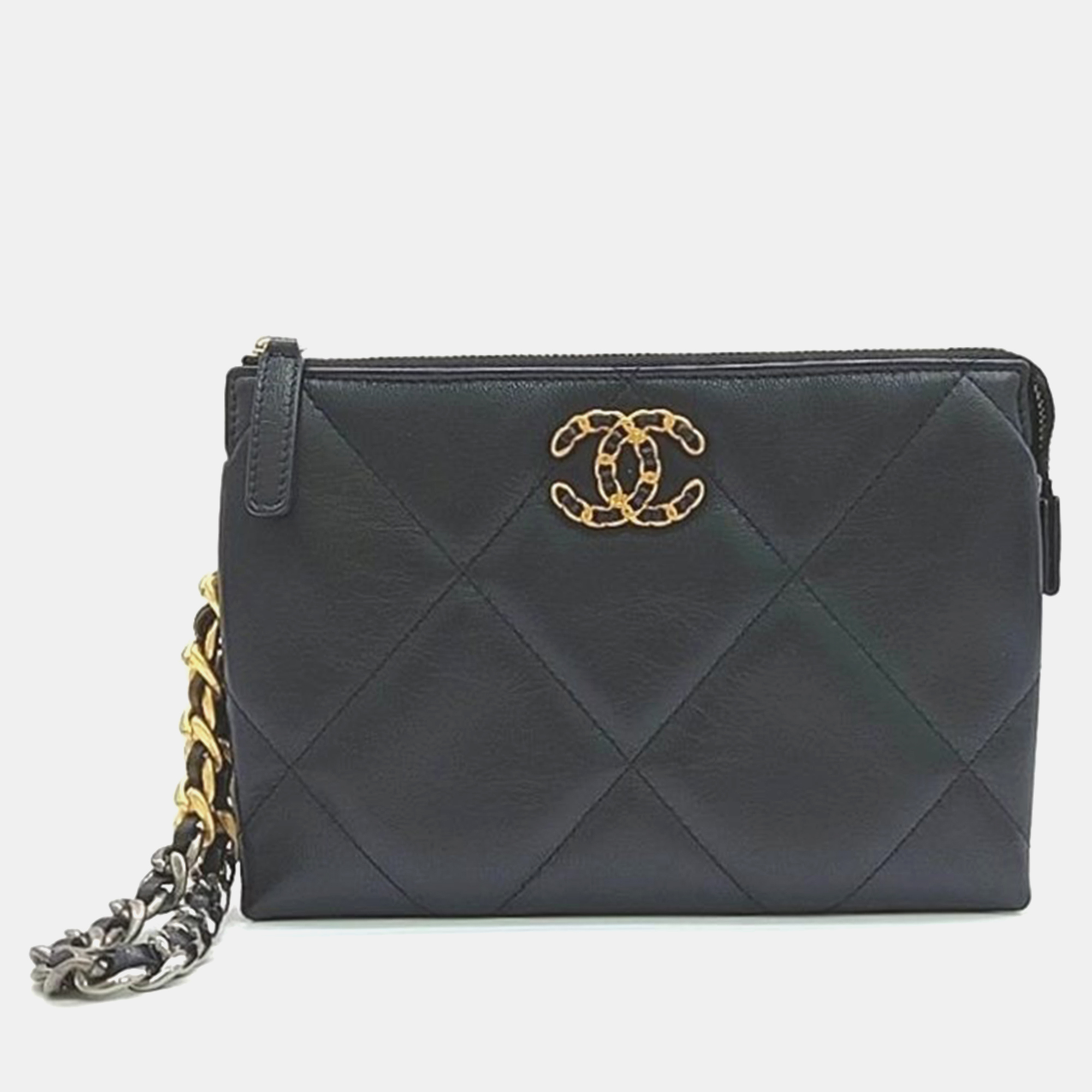 

Chanel 19 Pouch, Black
