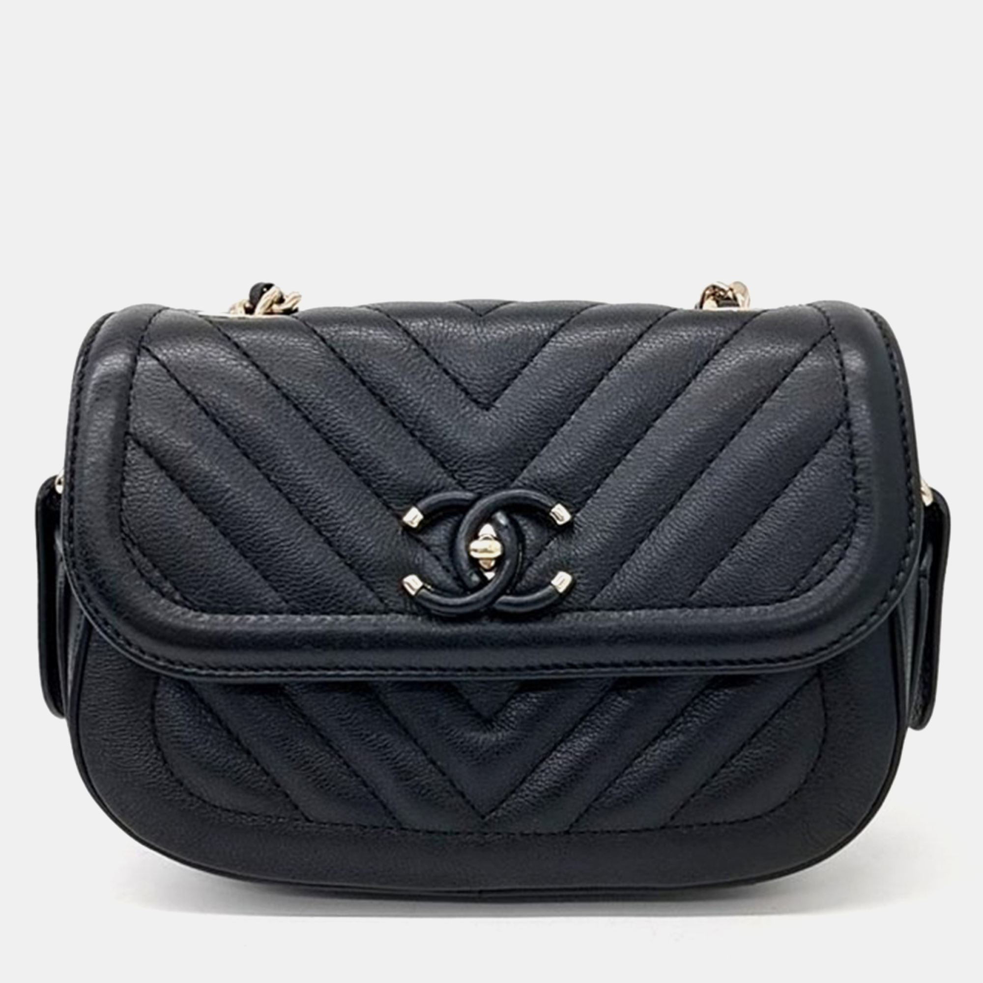 

Chanel Chevron Mini Cross Bag, Black
