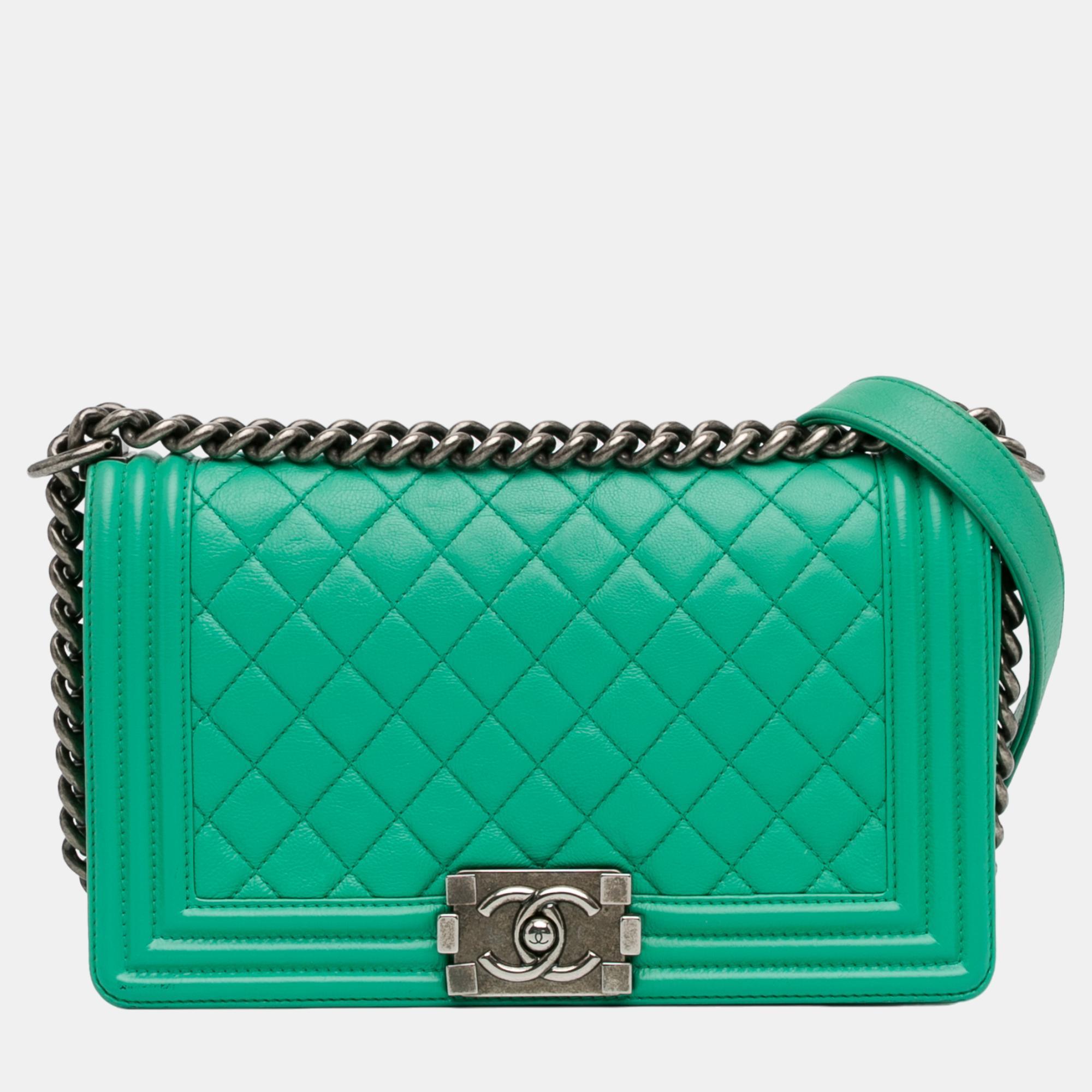 

Chanel Green Medium Calfskin Boy Flap