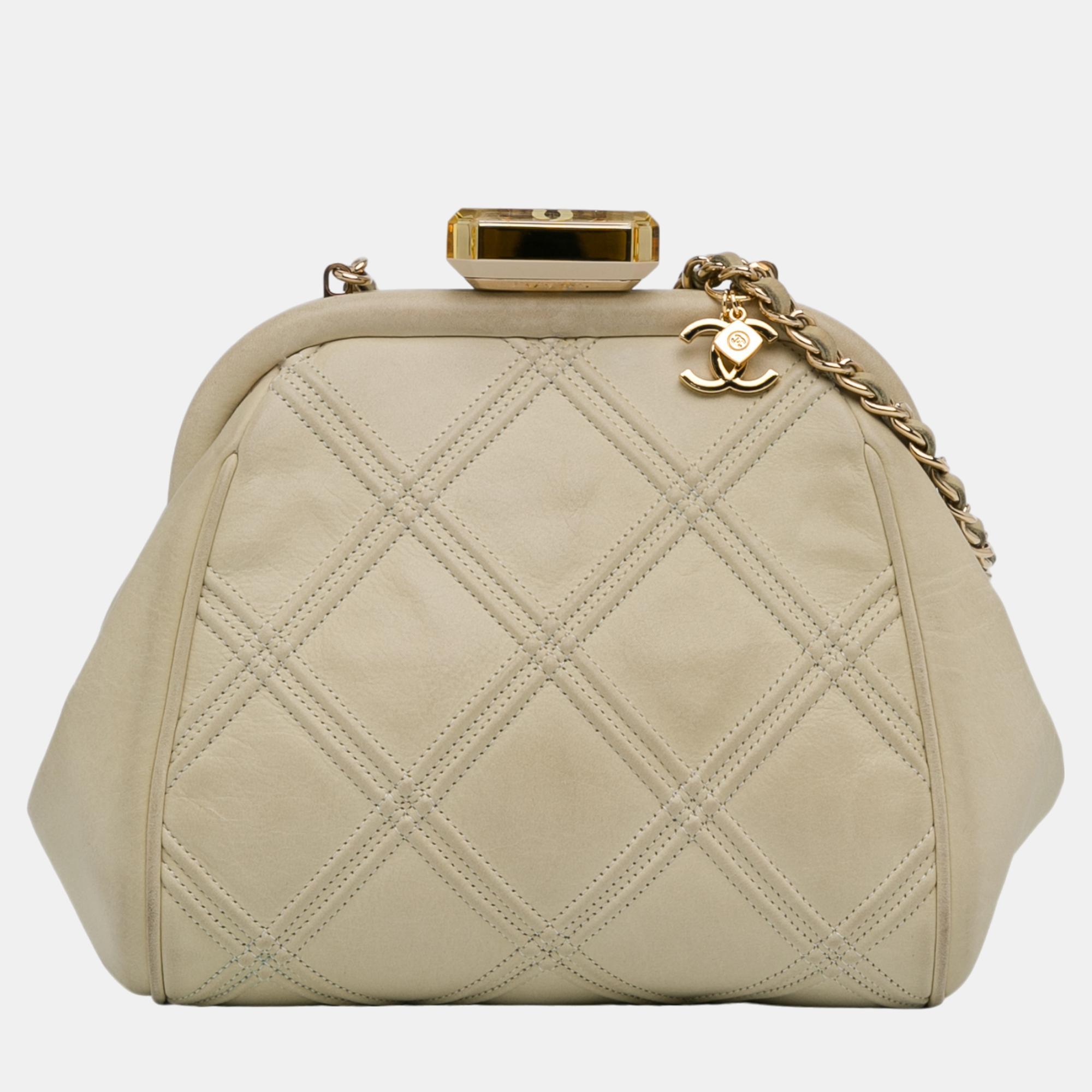 

Chanel White Calfskin Kiss Lock Frame Bag