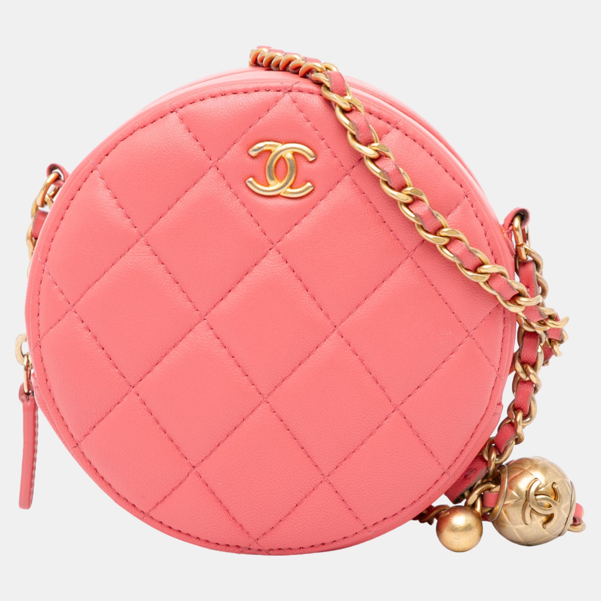 

Chanel Pink CC Quilted Lambskin Pearl Crush Round Clutch with Chain