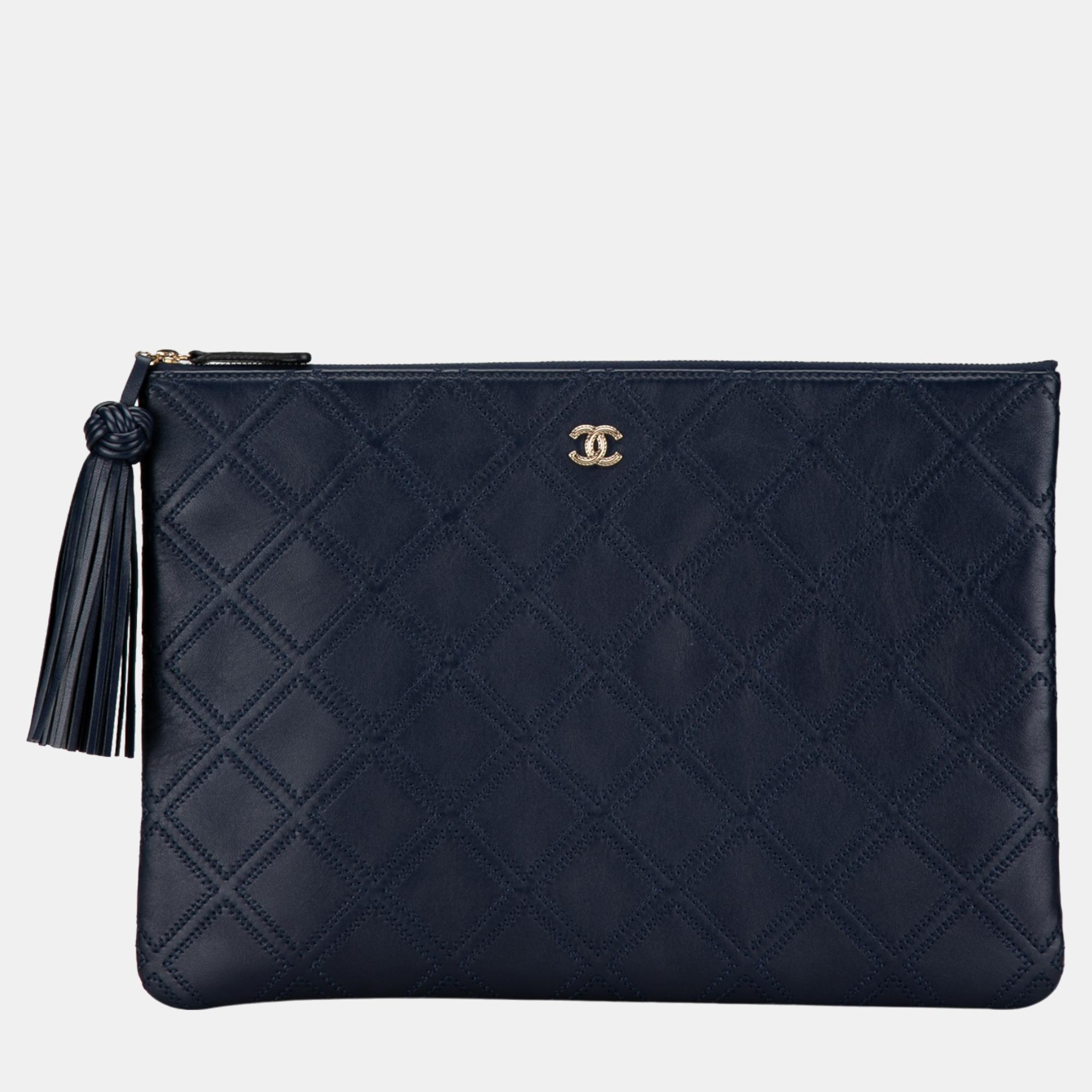 

Chanel Navy Blue Large Quilted Lambskin Double Stitch Tassel O Case Clutch