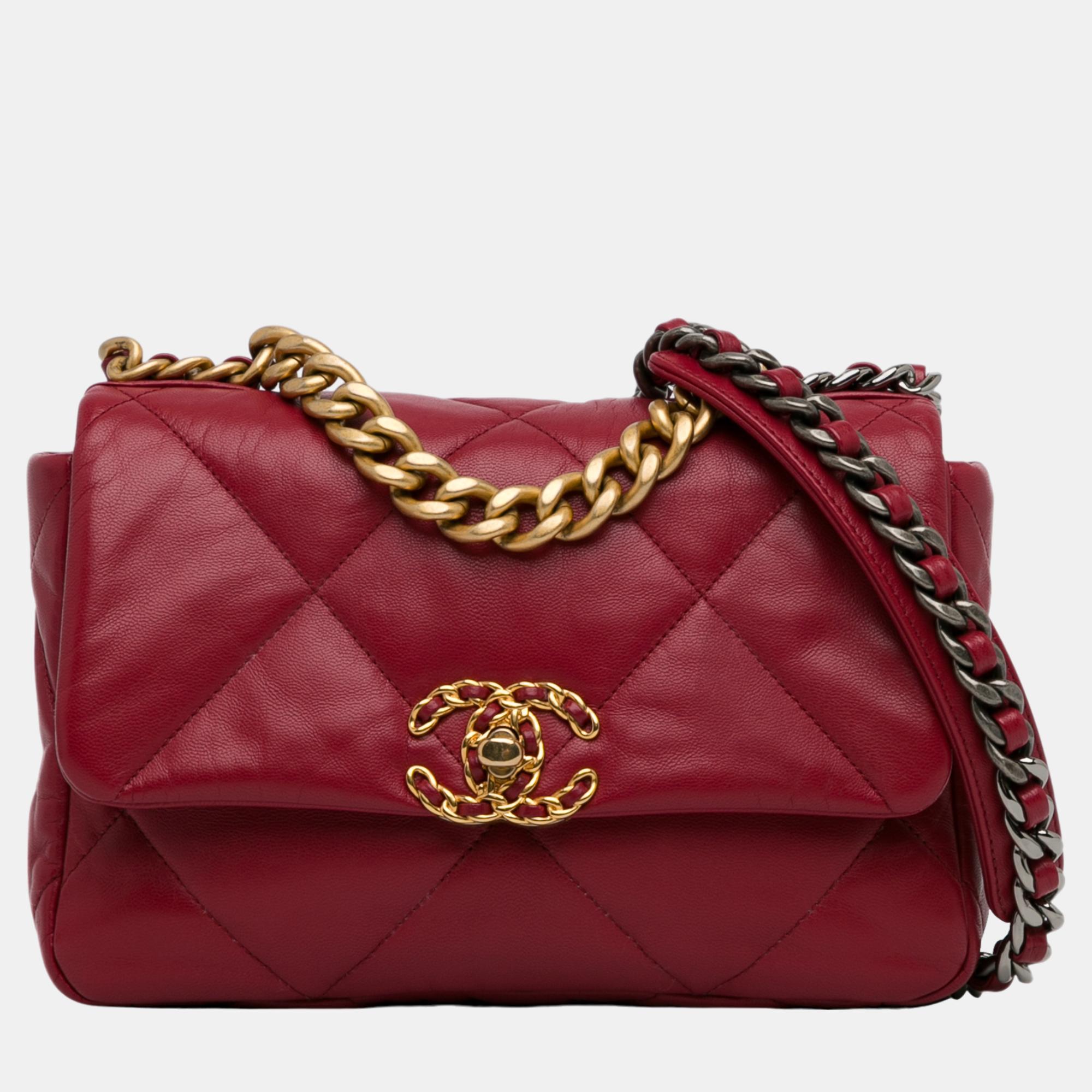 

Chanel Burgundy Medium Lambskin 19 Flap