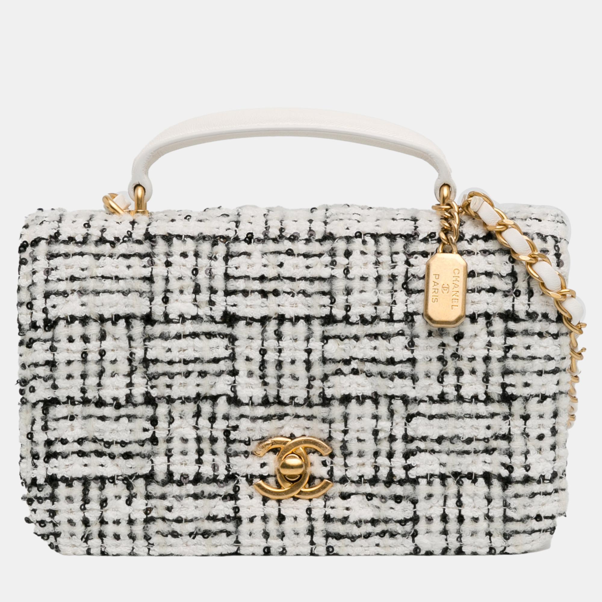 

Chanel White CC Quilted Tweed Top Handle Full Flap
