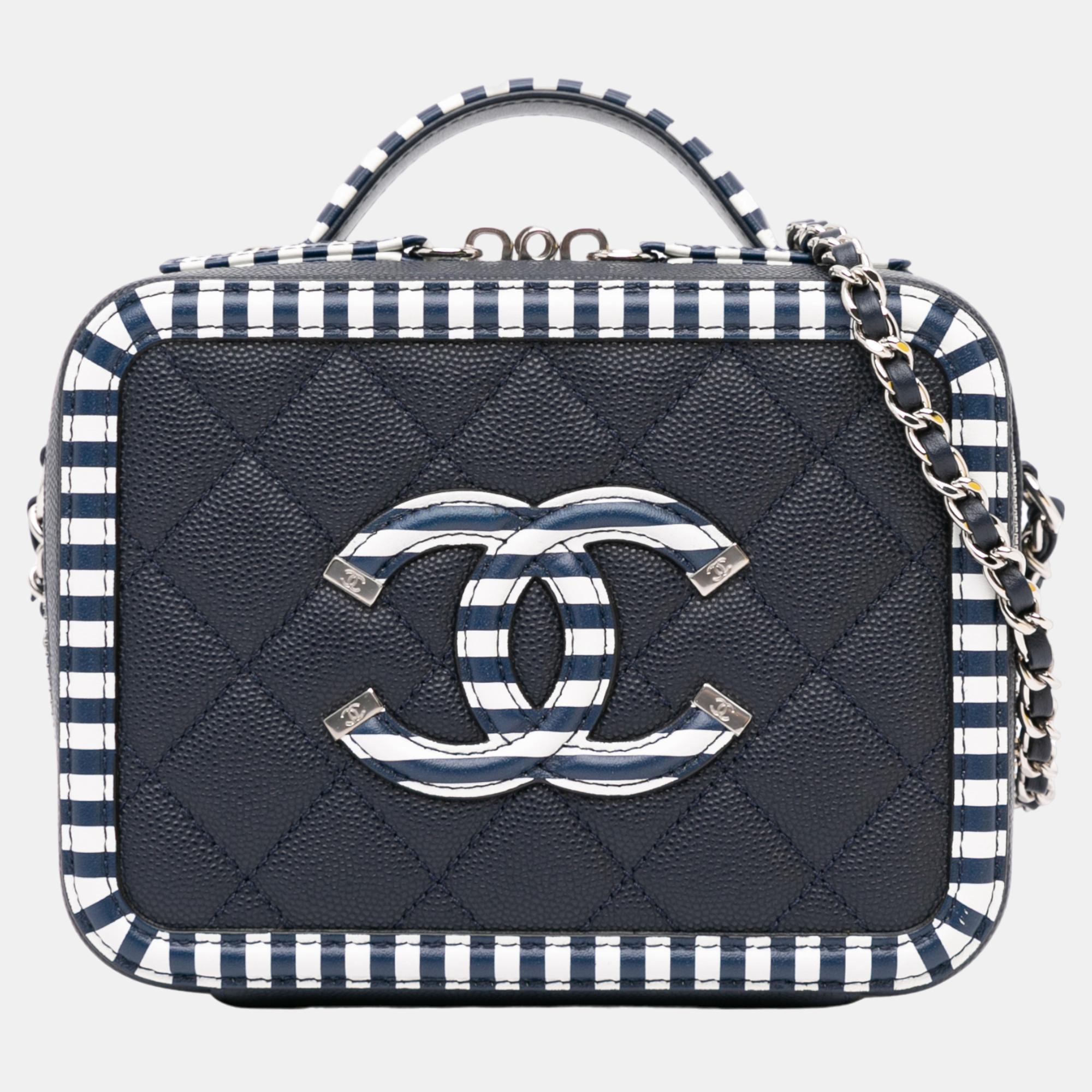 

Chanel Navy Blue/White Small Caviar CC Filigree Vanity Case