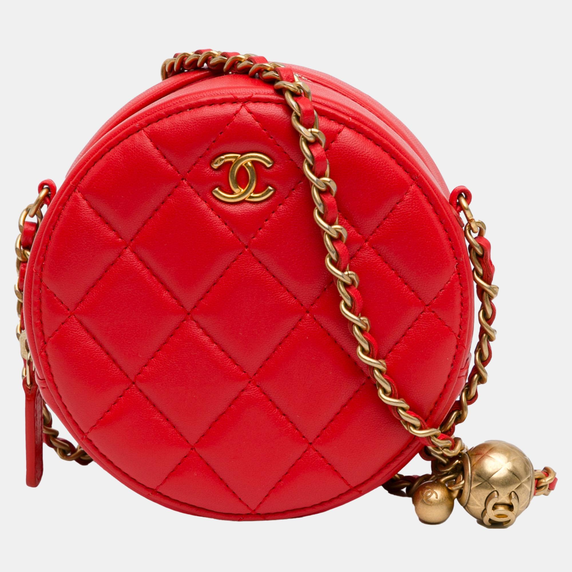 

Chanel Red CC Quilted Lambskin Pearl Crush Round Clutch with Chain
