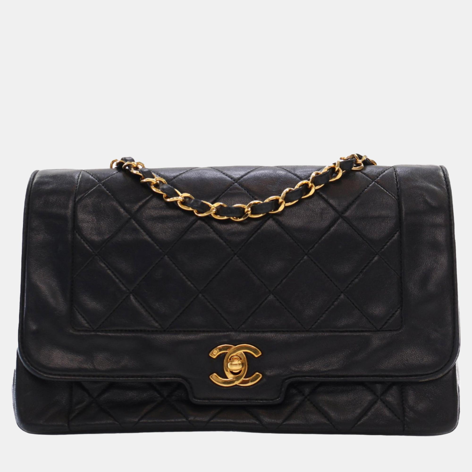 

Chanel Black Medium Lambskin Diana Flap