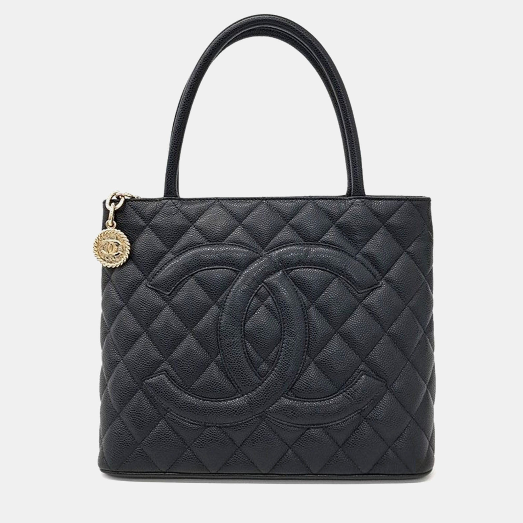 

Chanel Caviar Coin Bag, Black