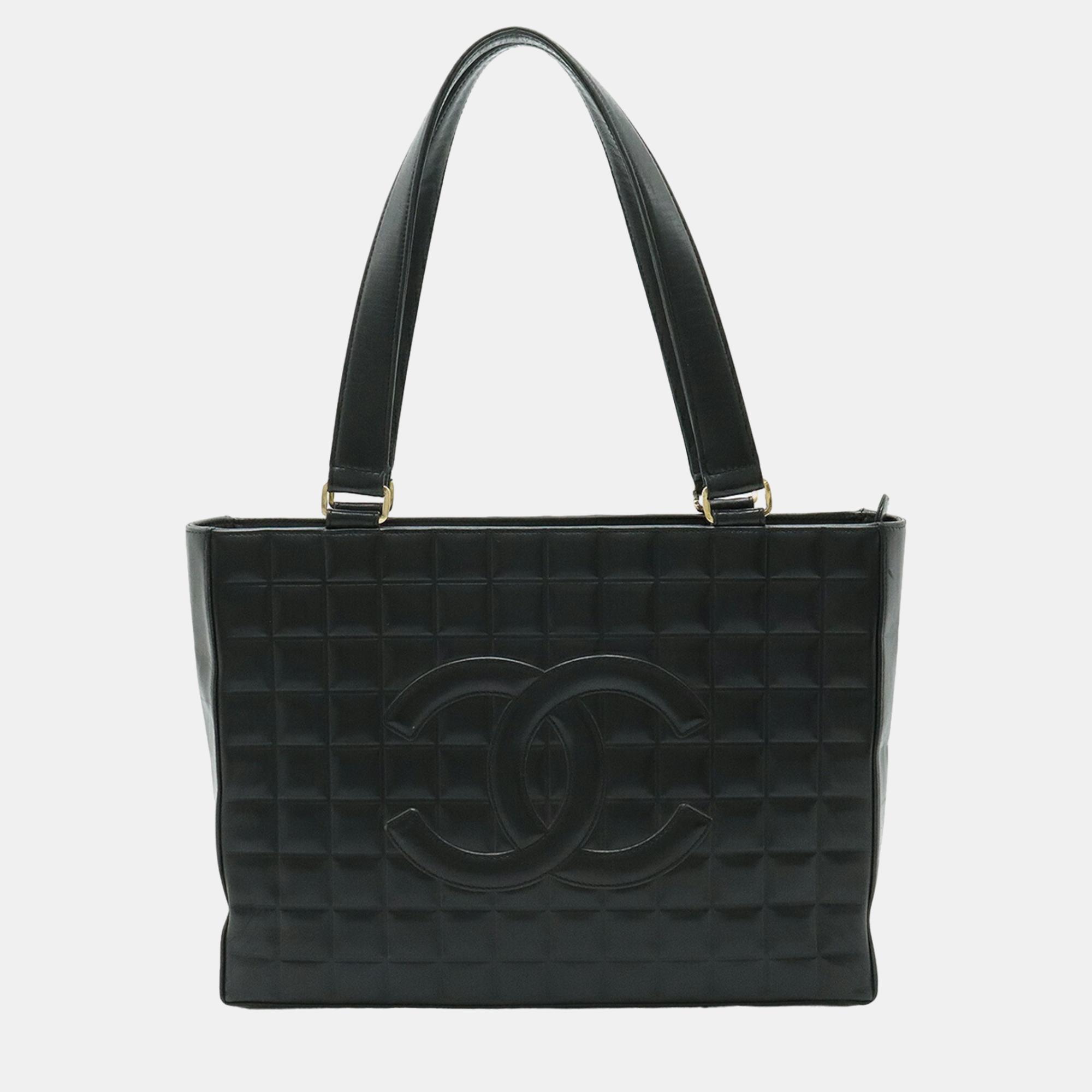 

Chanel Black Leather CC Chocolate Bar Tote Bag