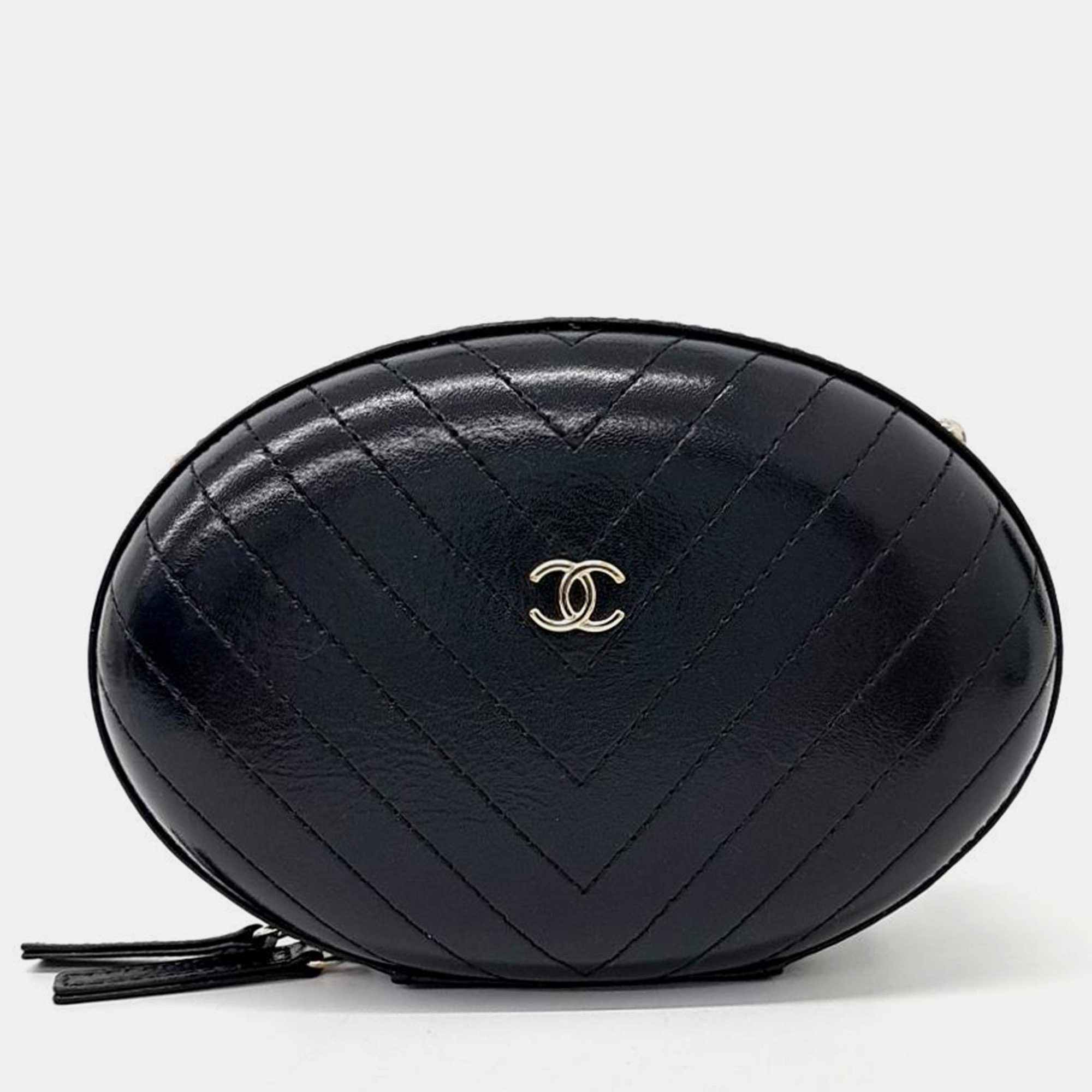 

Chanel chain Crossbody bag, Black