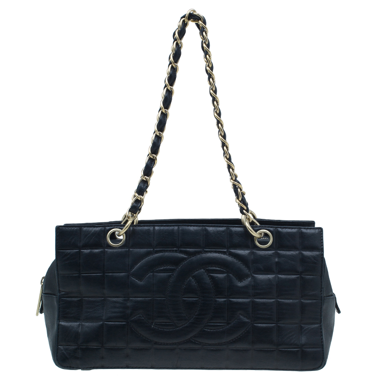 Pre Owned حقيبة شانيل شوكيليت بار جلد أسود بيتيت شوبر