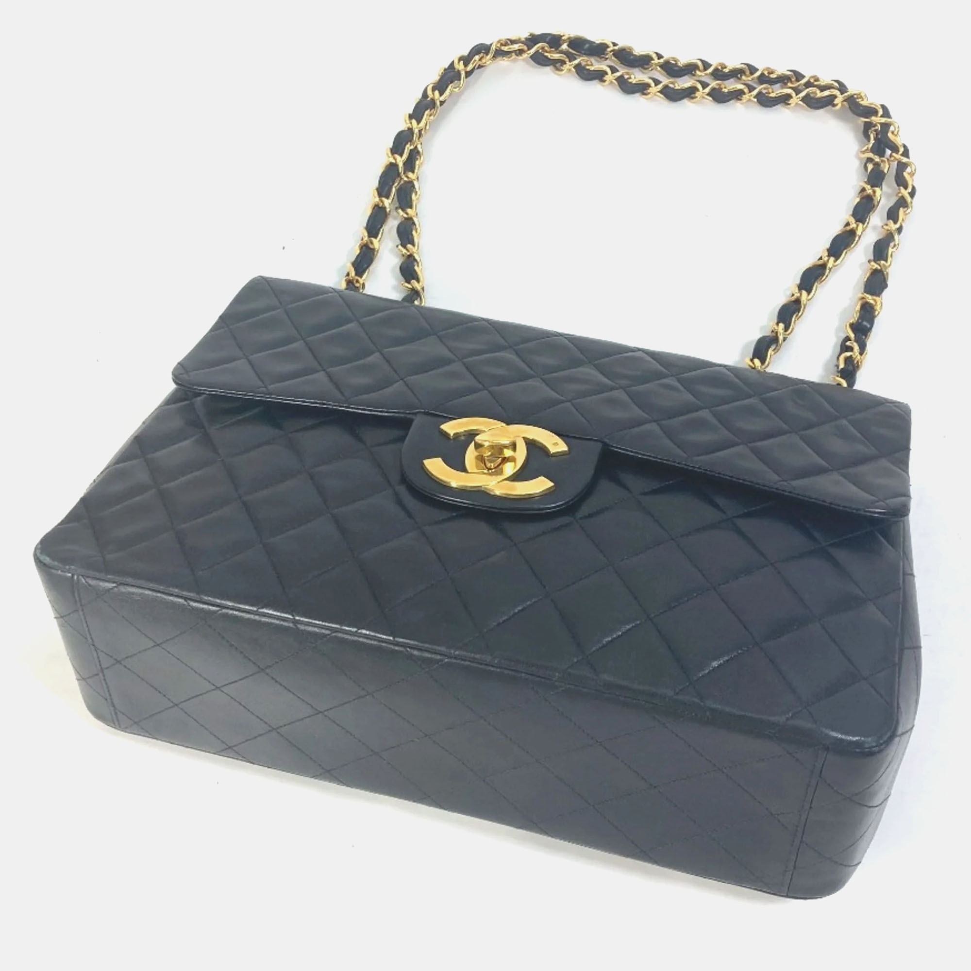 Chanel Black Quilted Lambskin Maxi Vintage Classic Single Flap Bag 
