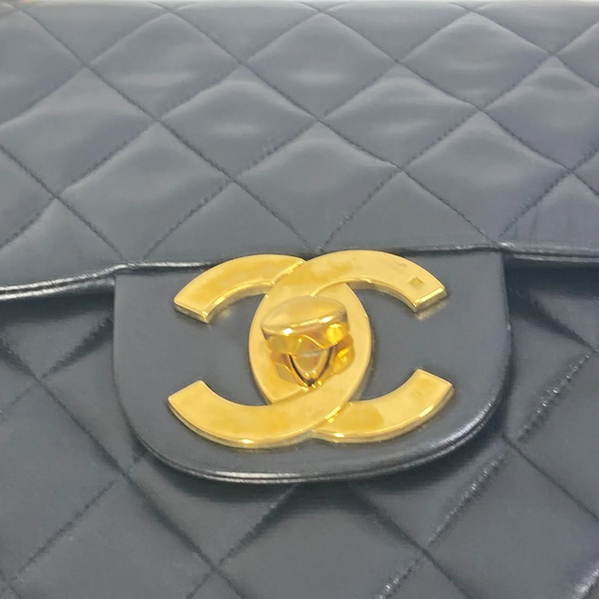 Chanel Black Quilted Lambskin Maxi Vintage Classic Single Flap Bag 
