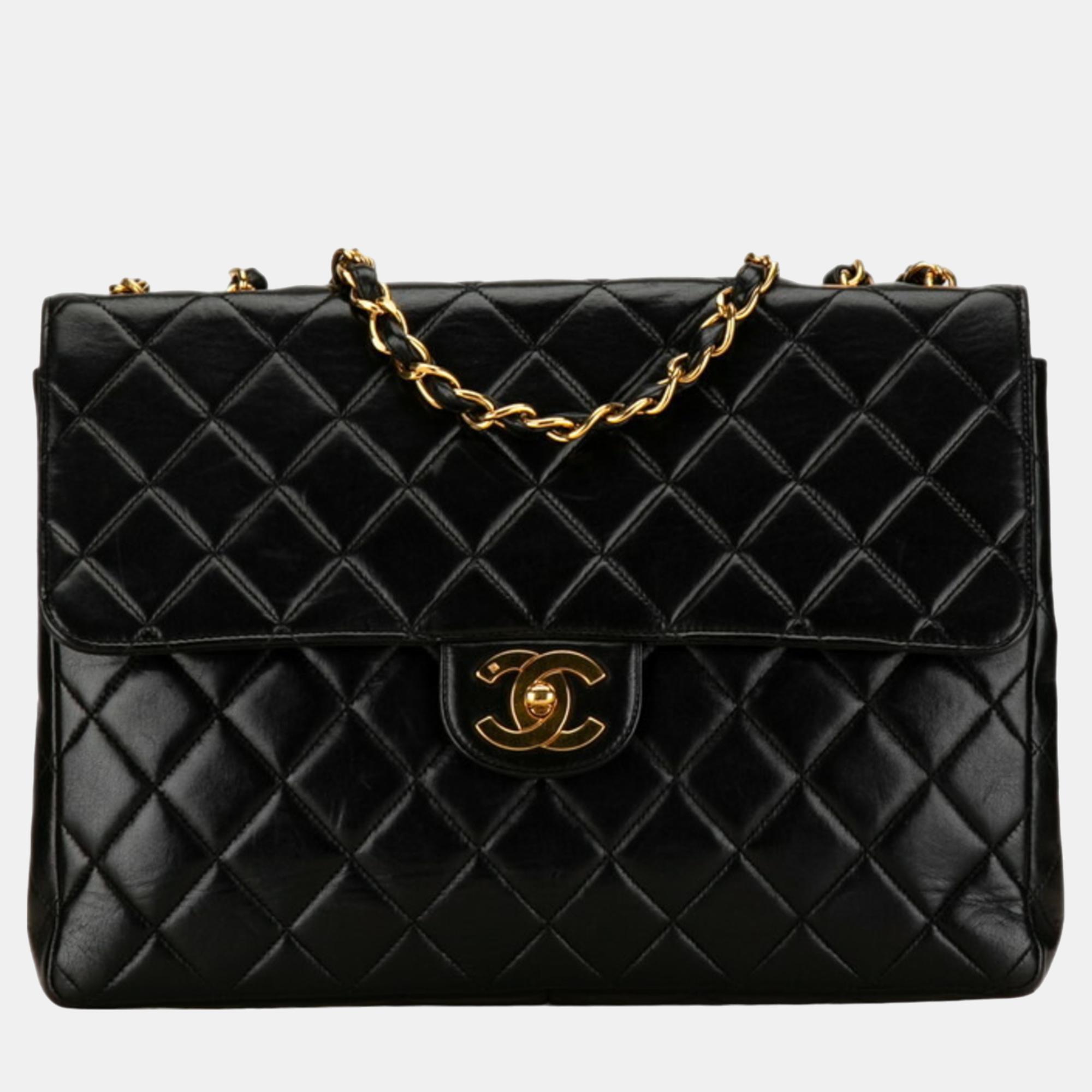 

Chanel Black Lambskin Leather Jumbo Classic Single Flap Shoulder Bag