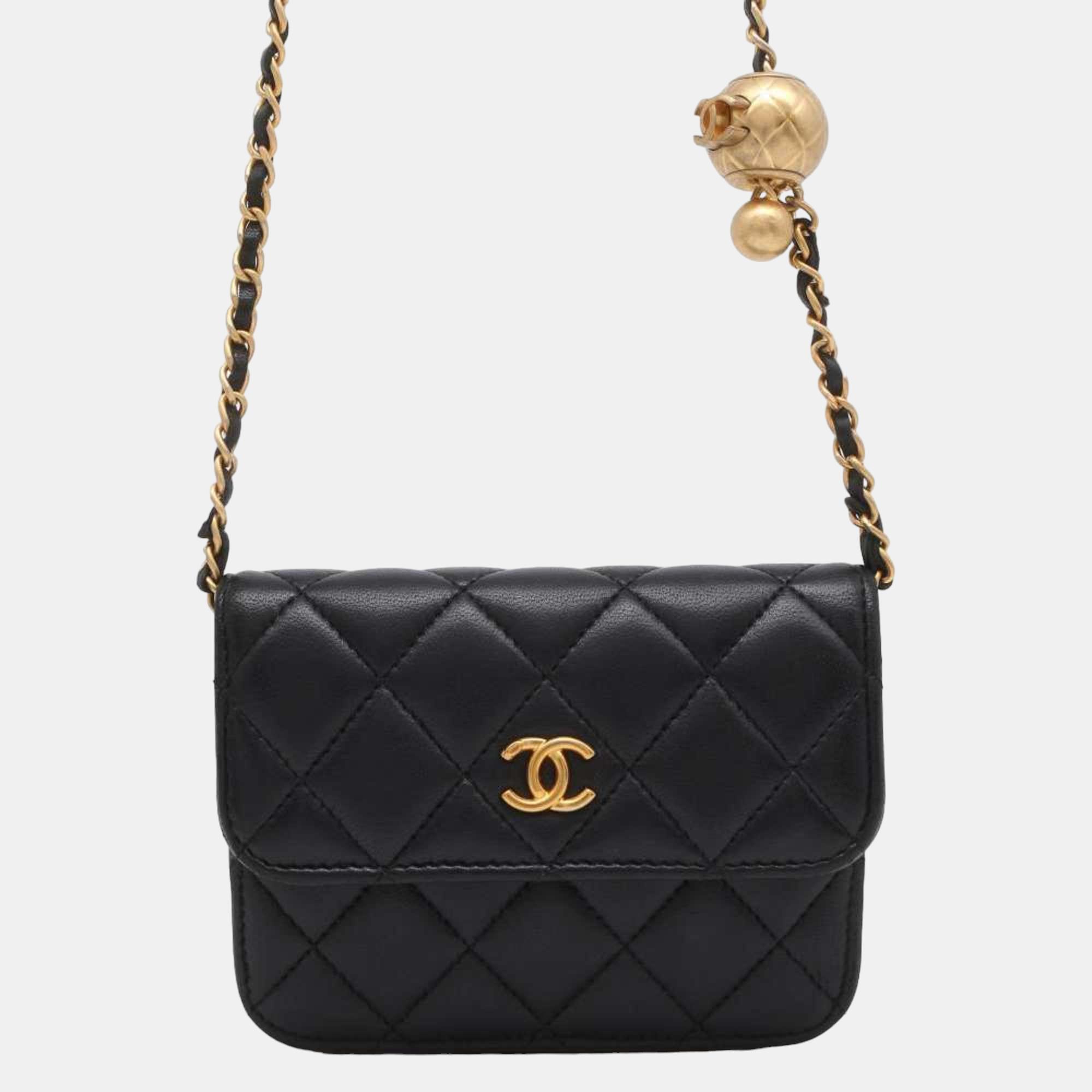 

Chanel Black Lambskin Pearl Crush Shoulder Bag