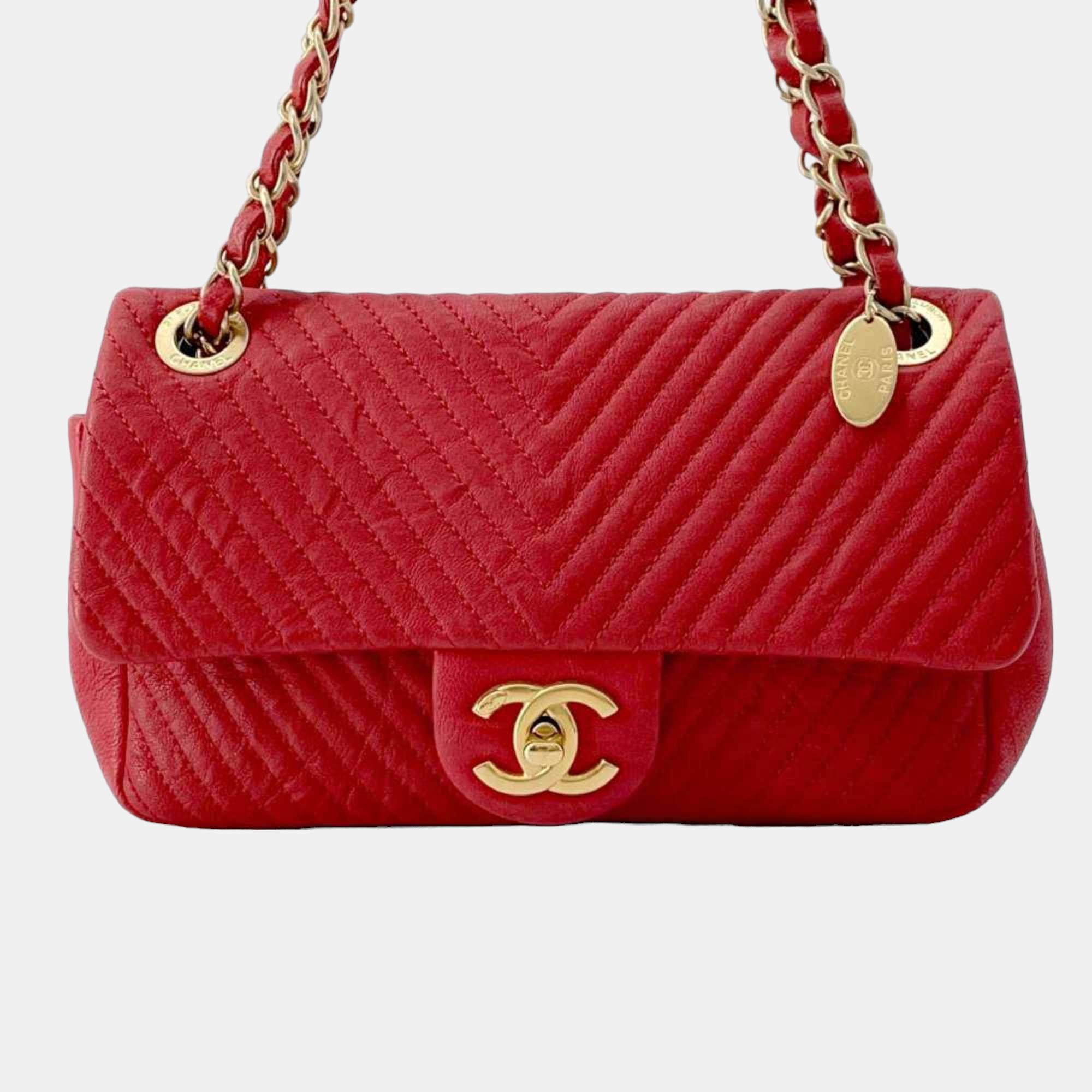 

Chanel Red Chevron Leather Surpique Medium Flap Bag