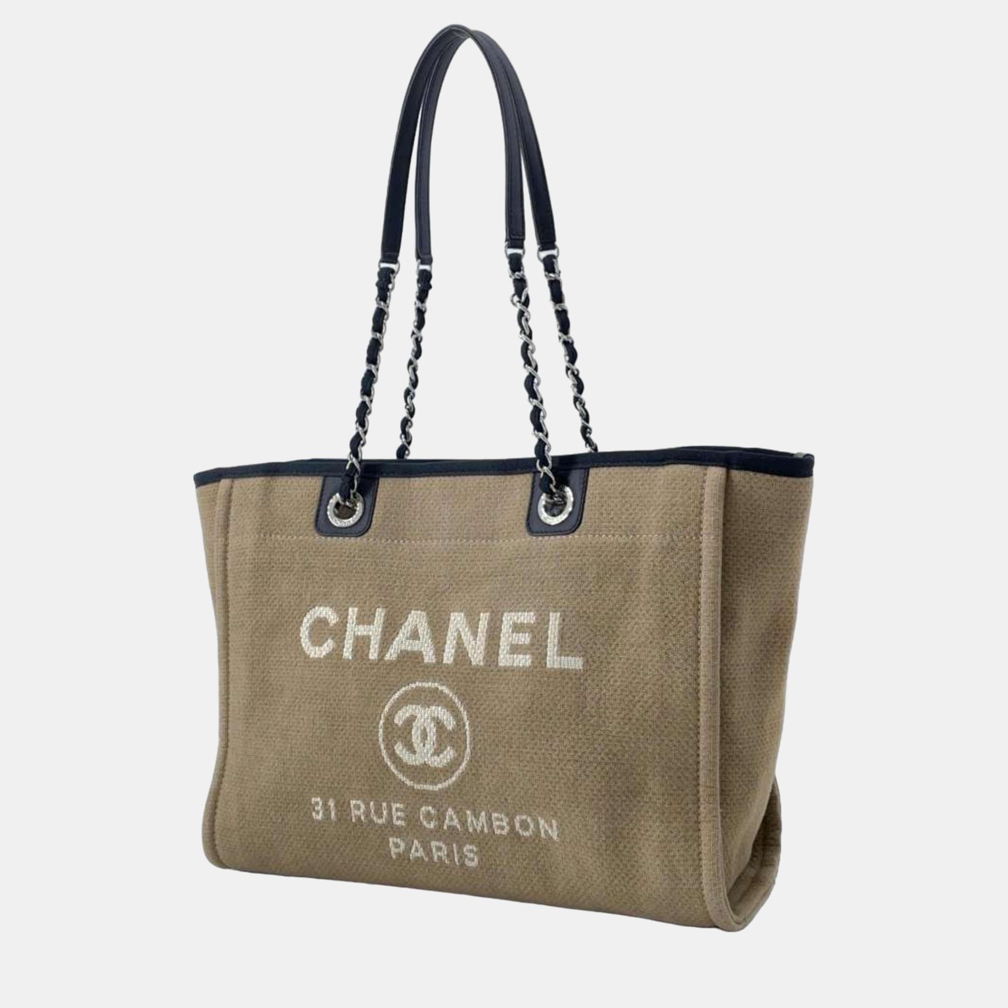 

Chanel Beige/Black Canvas Medium Deauville Shoulder Bags
