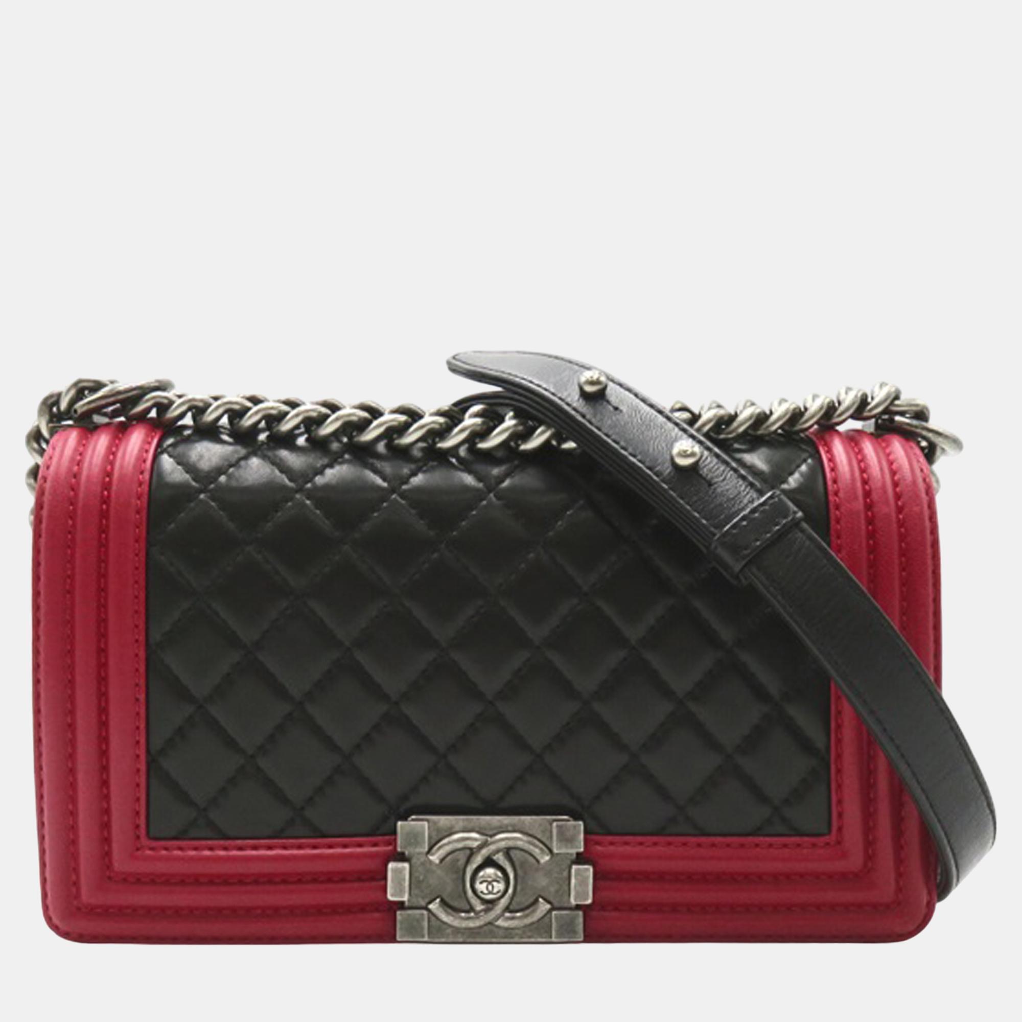 

Chanel Black/Red Medium Bicolor Lambskin Boy Flap