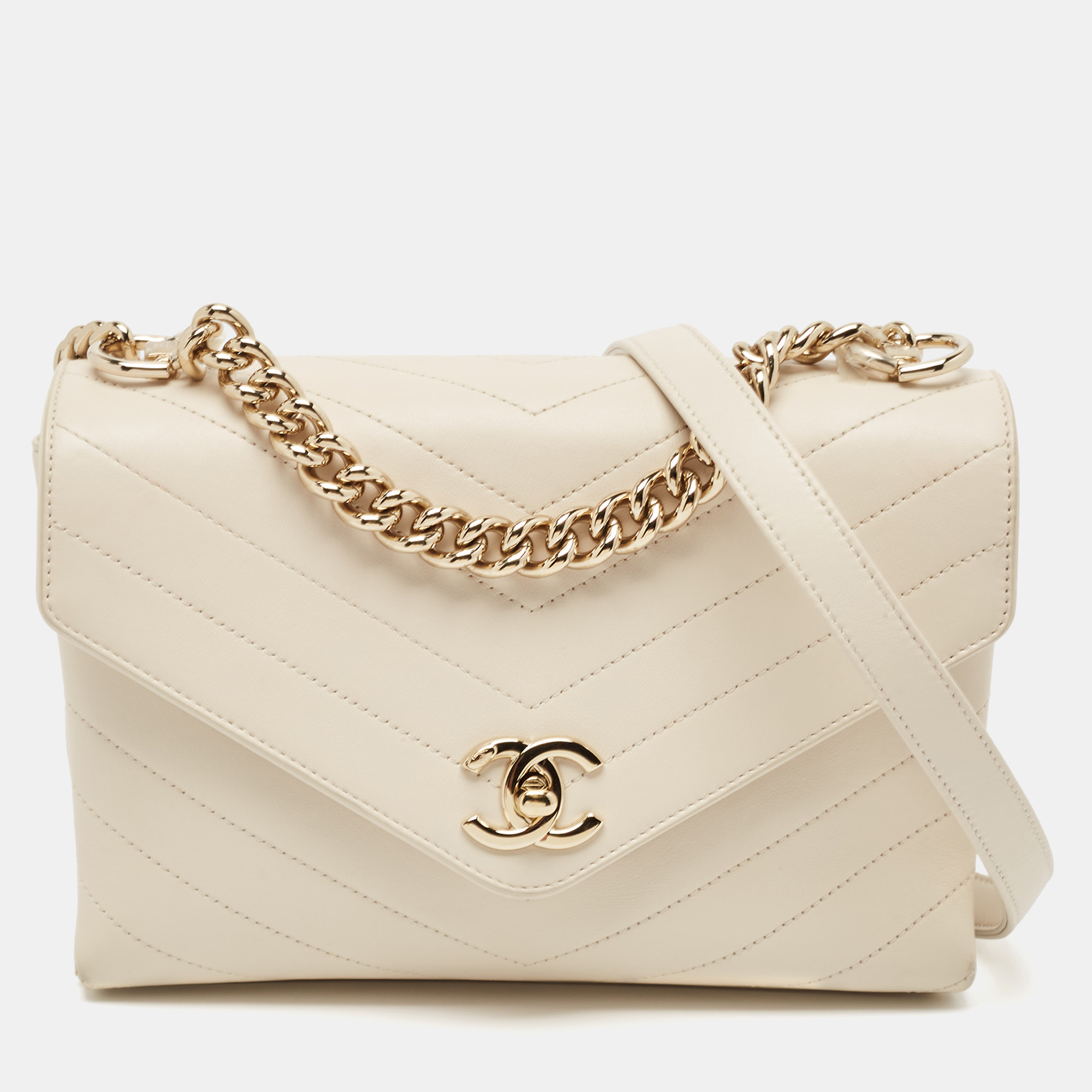 

Chanel Cream Chevron Leather Medium Coco Envelope Flap Bag