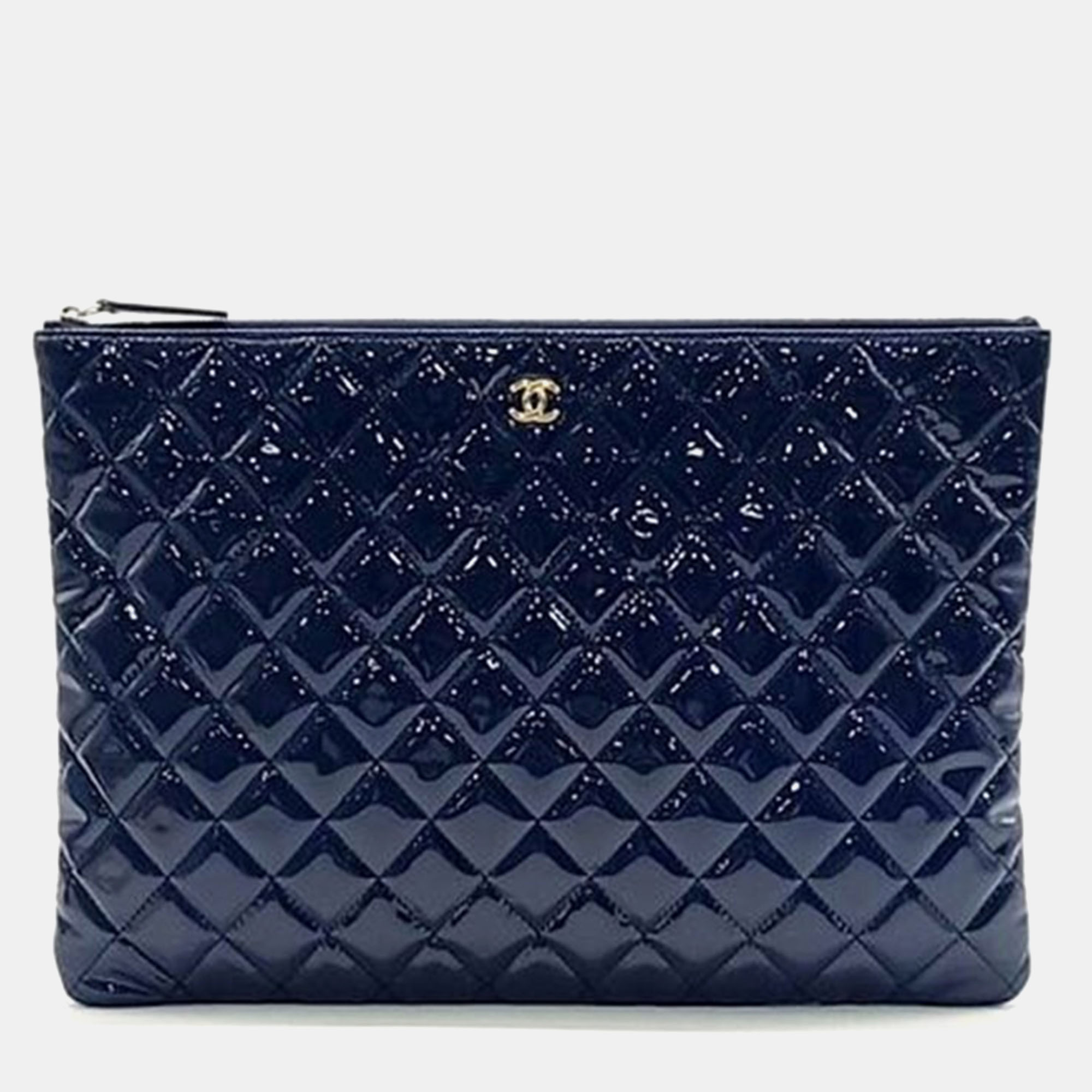 

Chanel patent large clutch, Navy blue