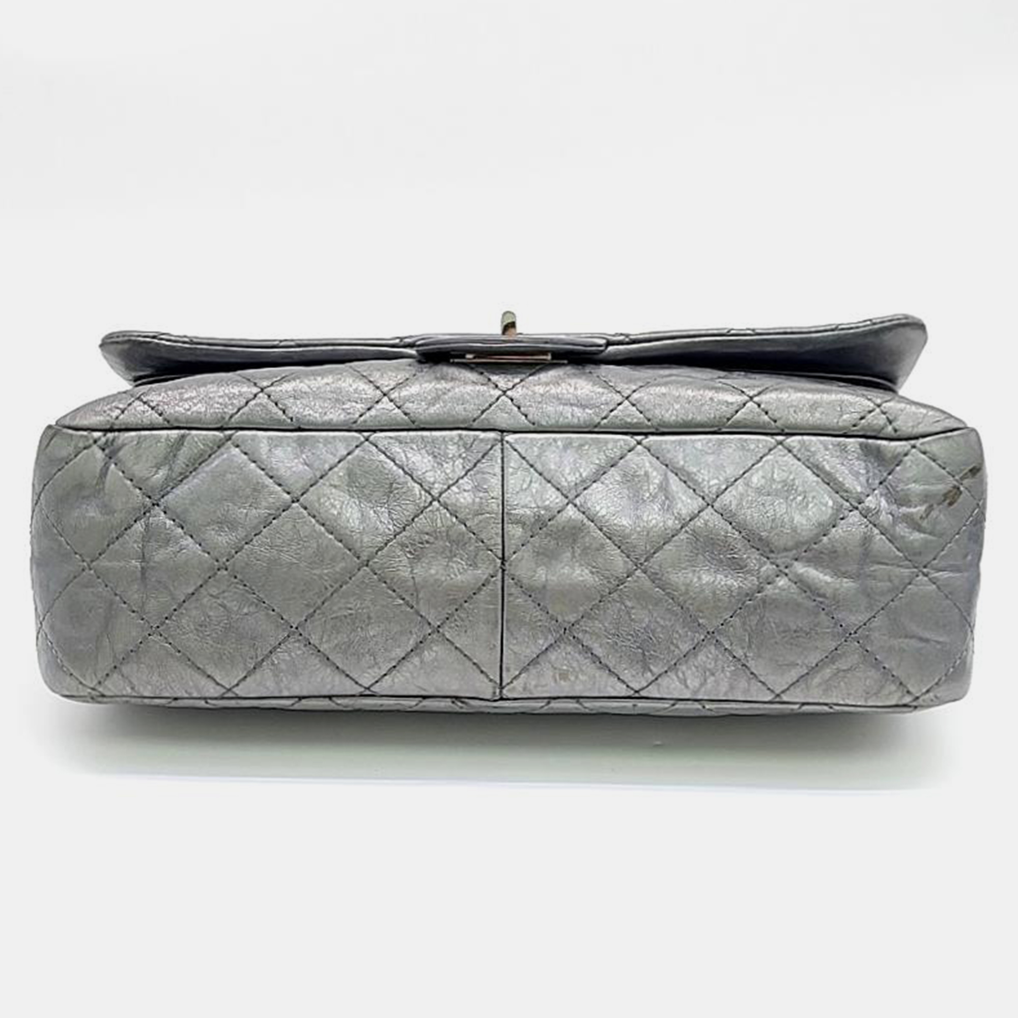 Chanel Vintage 2.55 Bag 32 